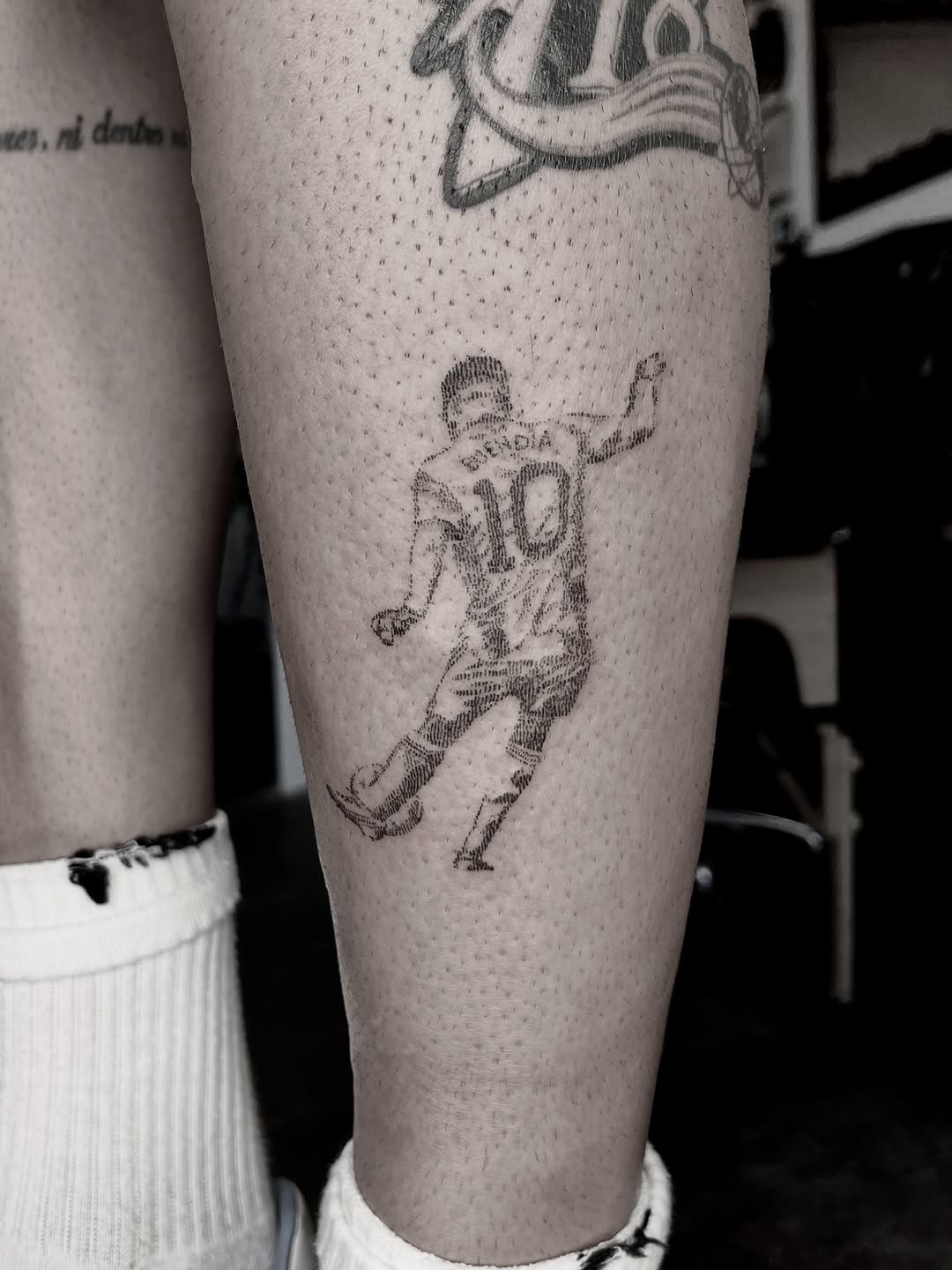 Soccer player ignorant tattoo on the calf by Gap⋆head