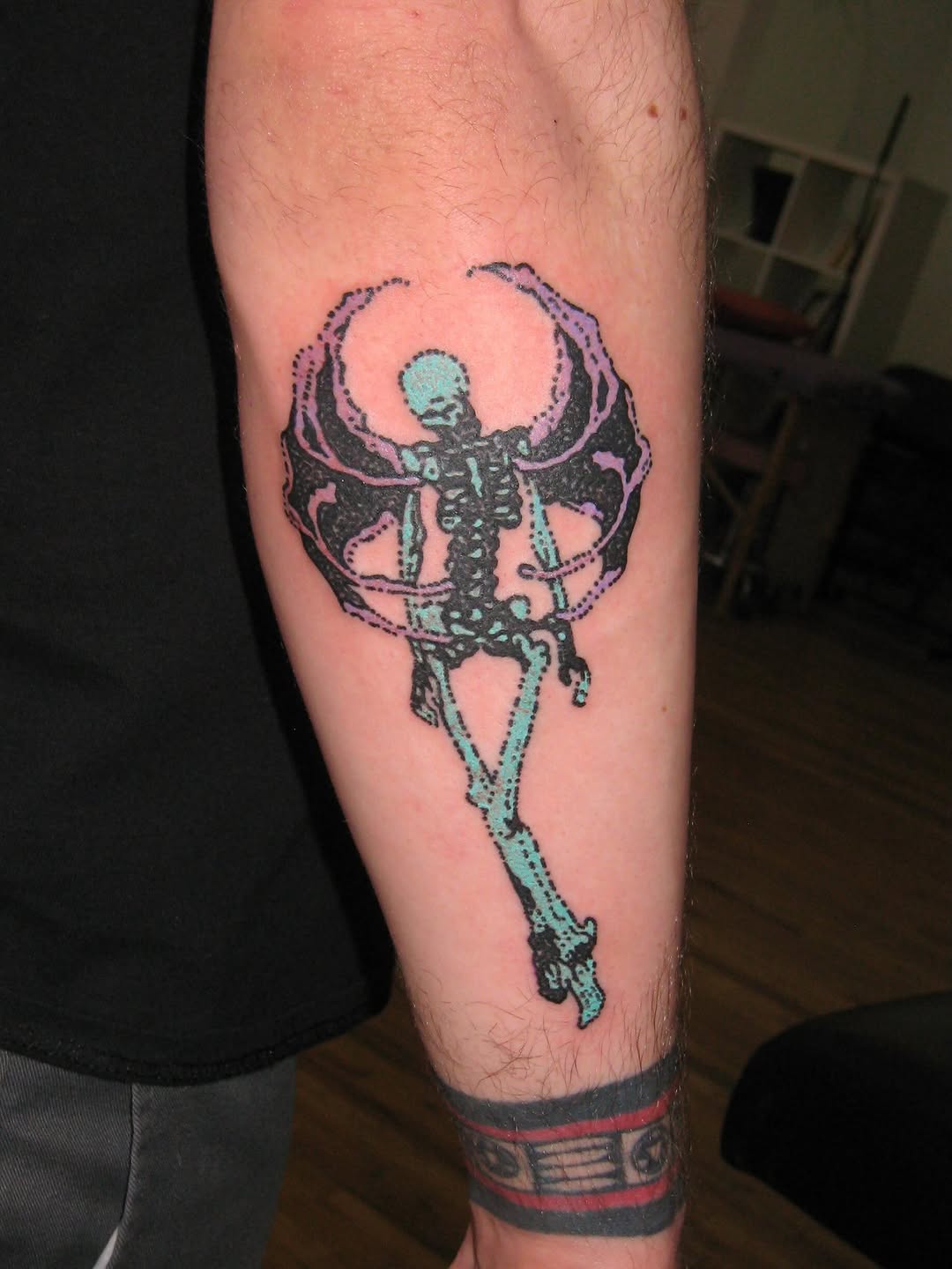 Tattoo by @whatisheavenlike — blackwork, dotwork