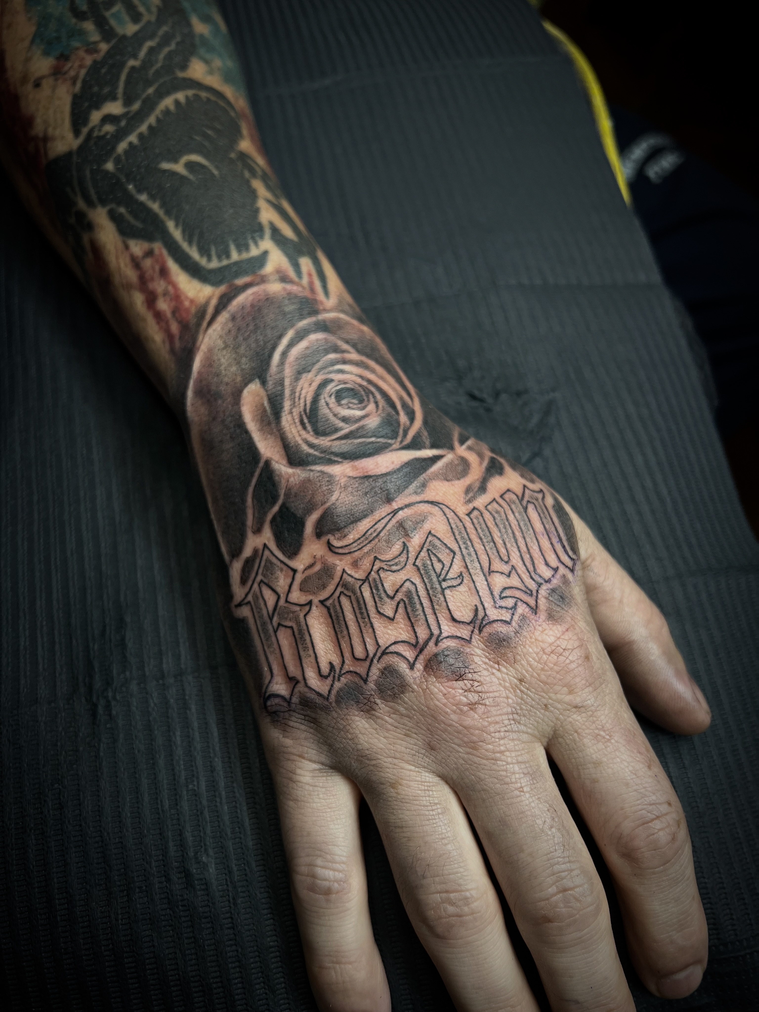 Tattoo by @osopolar_tattoos — black_and_grey, realism