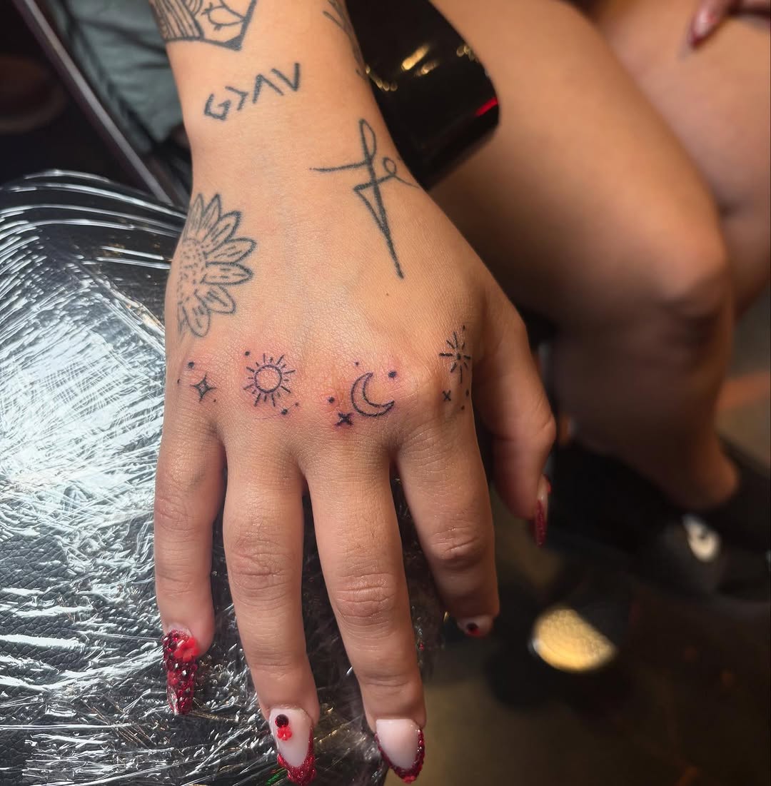 Tattoo by @destinyrosetattoos โ fine_line, minimalist