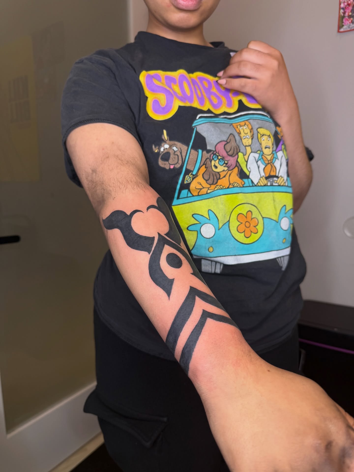 Tribal design tribal tattoo on the forearm by Room 707 Tattoo 🍰🍓