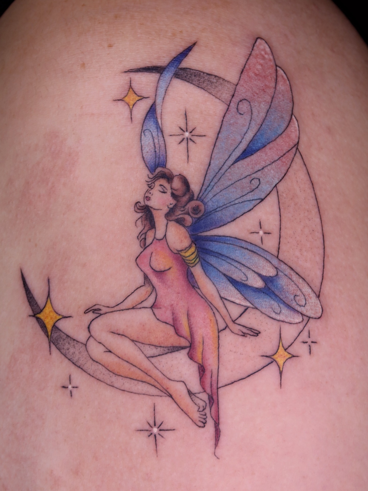 Fairy illustrative tattoo on the shoulder by Lexgetink