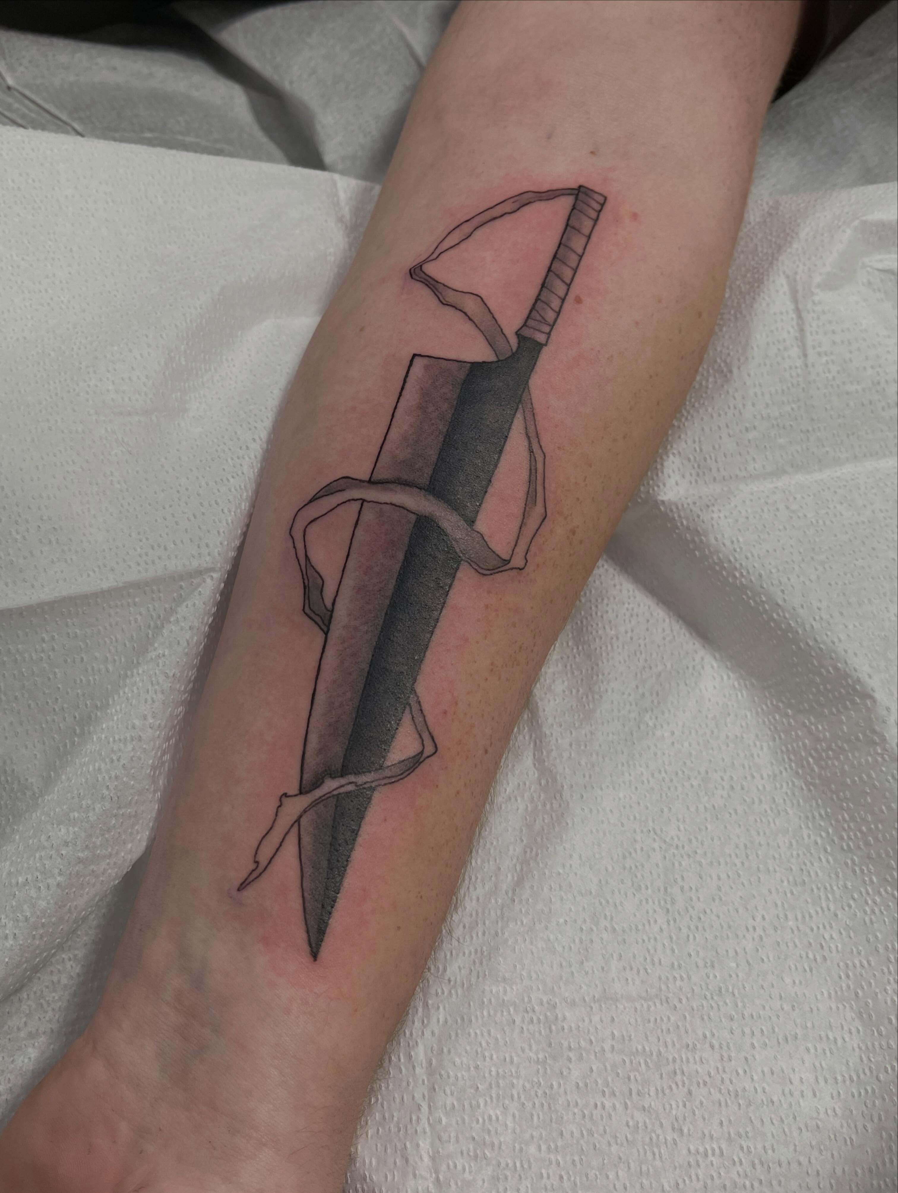 Tattoo by @jonathanharts_ — black_and_grey