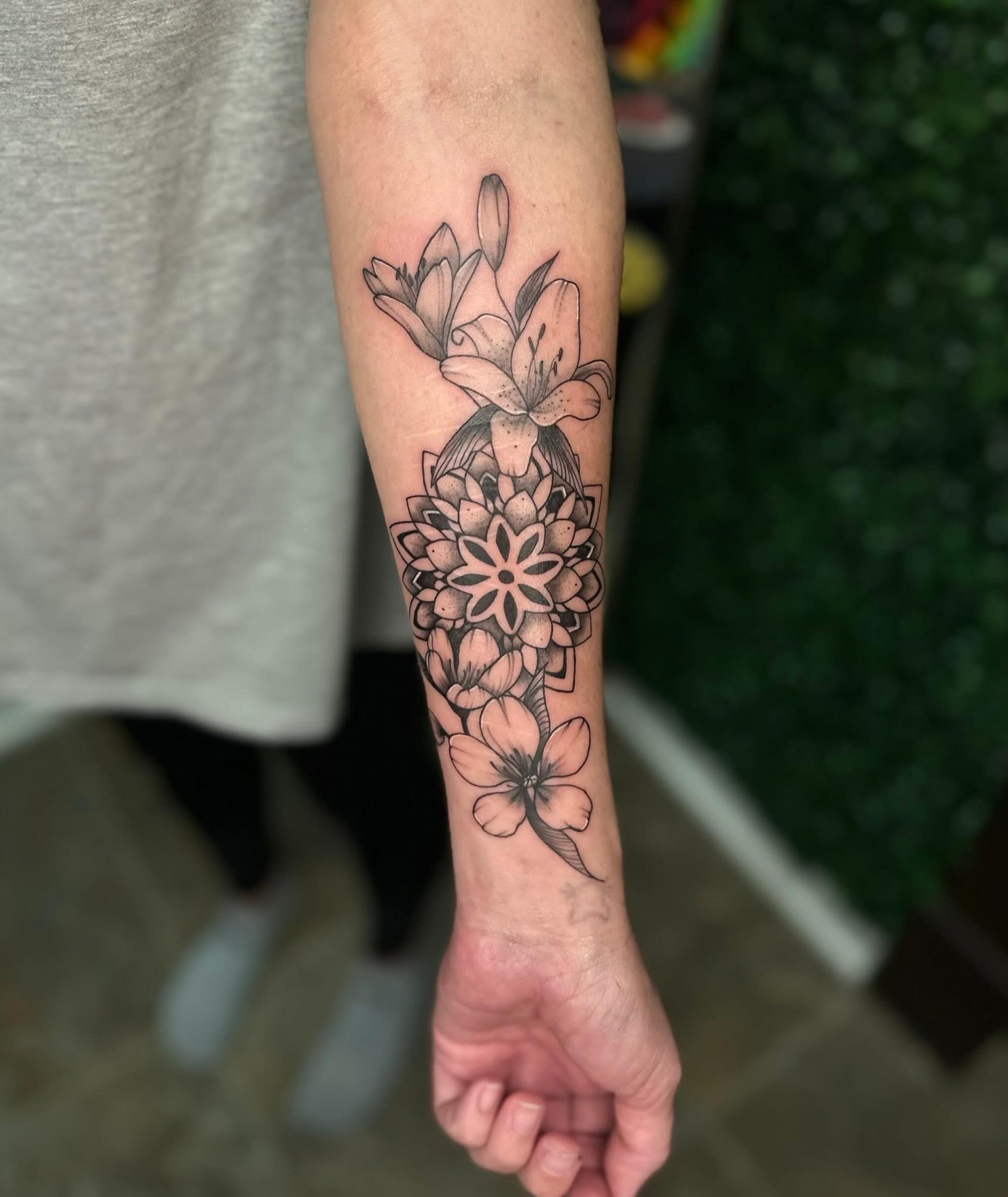 Tattoo by @livv_tattoos — black_and_grey