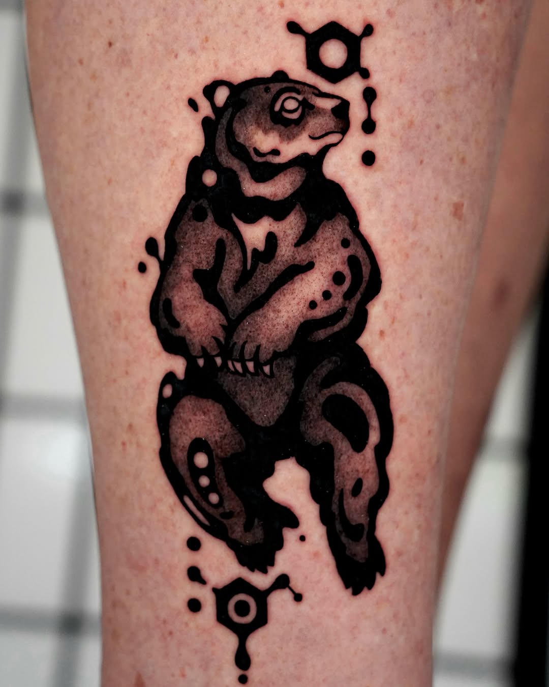 Bear with molecular structures ignorant tattoo on the leg by ▫️◽️◻️hunter Hayes◻️◽️▫️