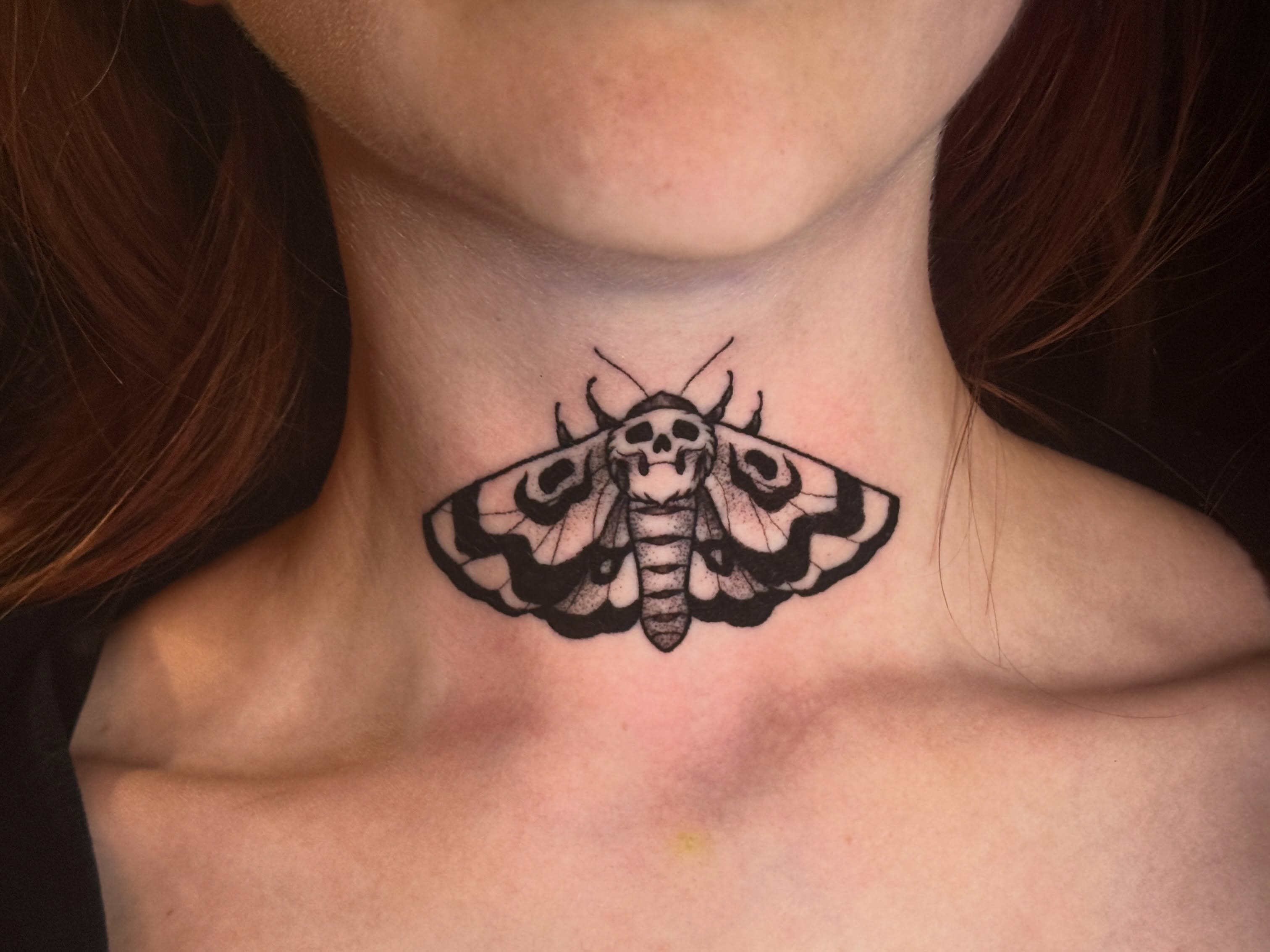 Tattoo by @splitdoeswork — black_and_grey