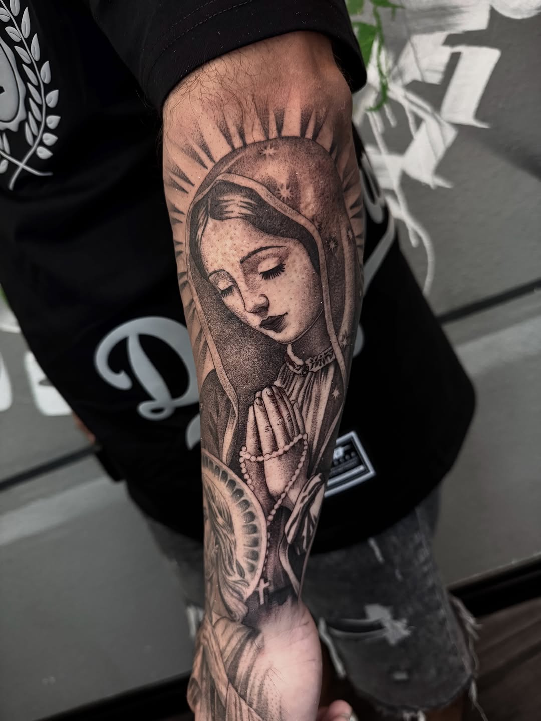 Tattoo by @jesstattooz — black_and_grey, realism
