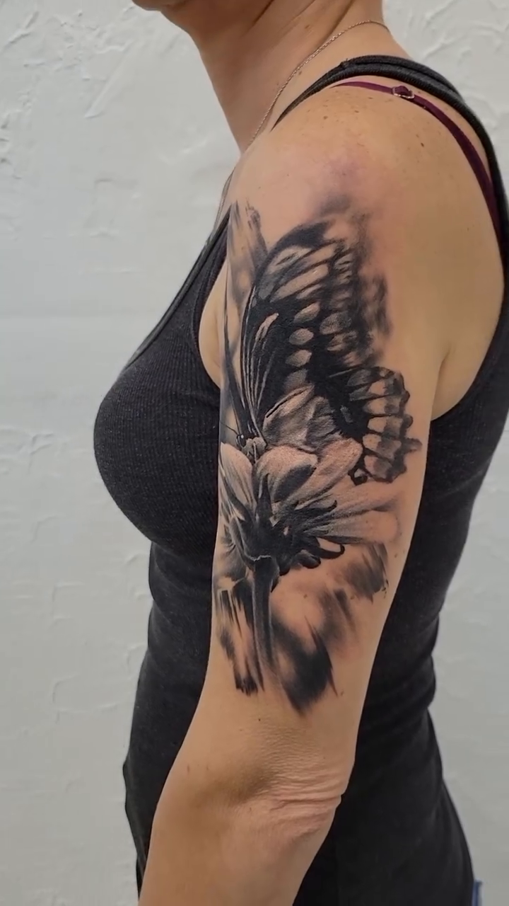 Tattoo by @lizvonborden — realism, black_and_grey