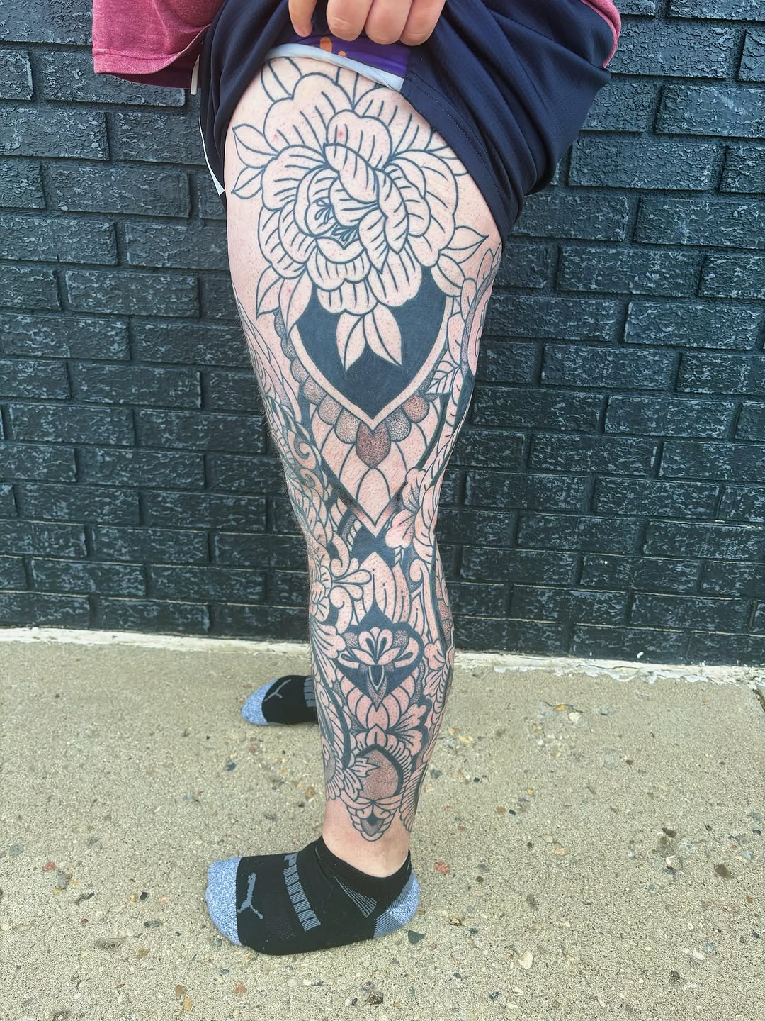 Tattoo by @flores_tattoosss — japanese_irezumi, blackwork