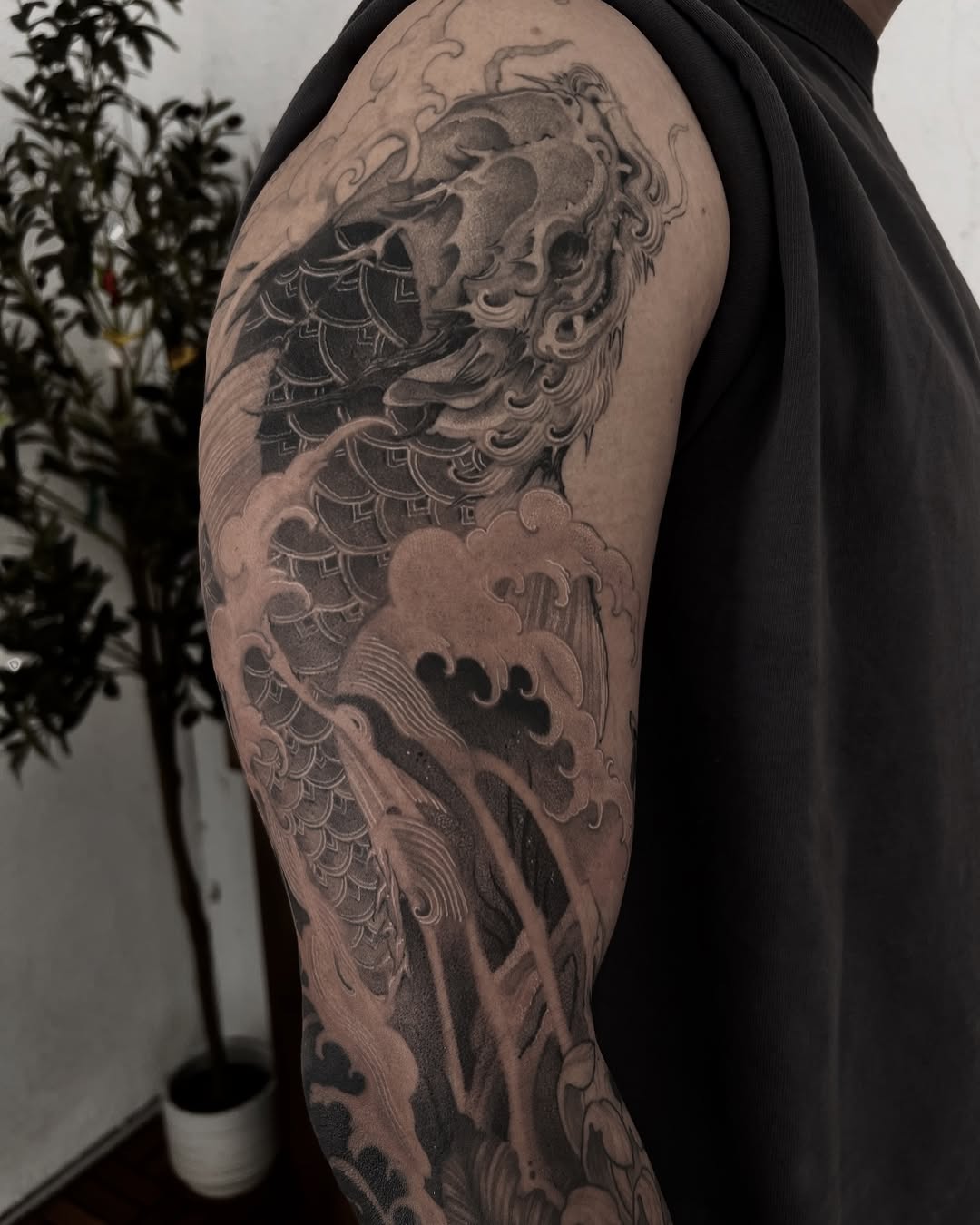 Tattoo by @amorfirme — japanese_irezumi, black_and_grey