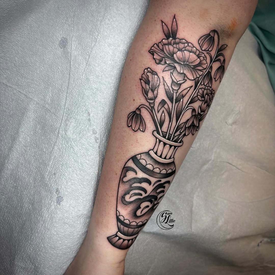 Tattoo by @samjlittle โ black_and_grey, chicano