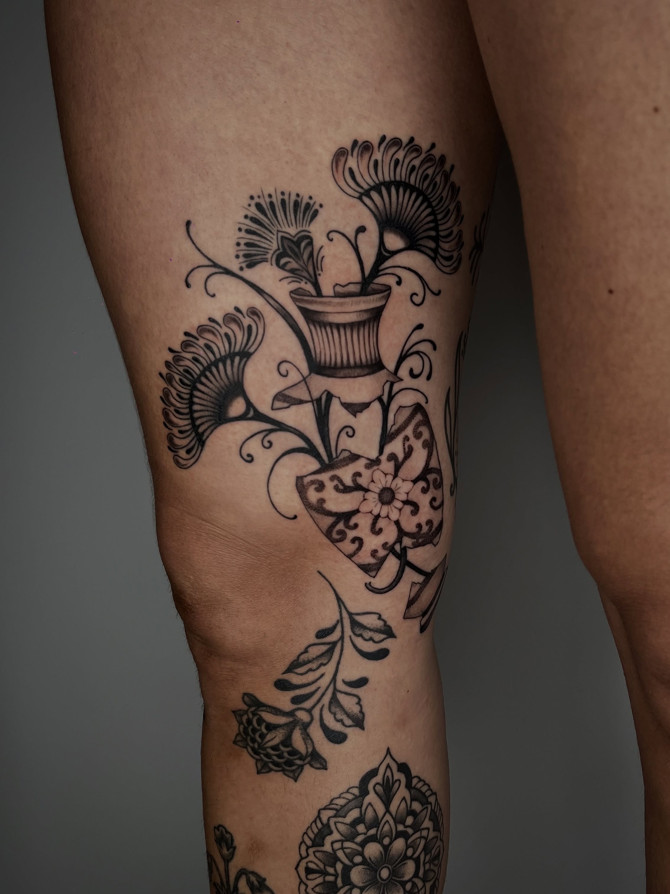 Tattoo by @leneya__valenti β black_and_grey