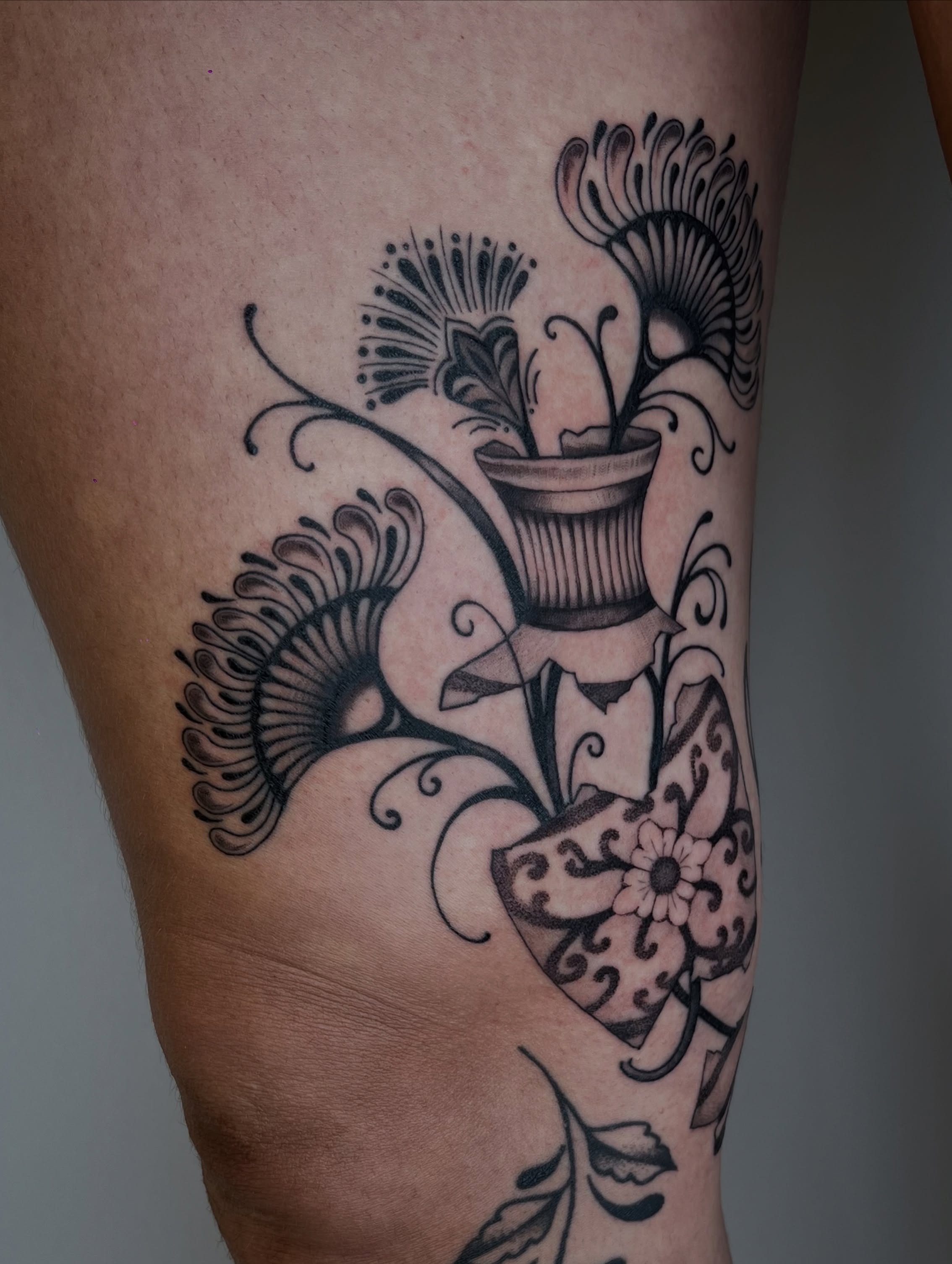 Tattoo by @leneya__valenti β black_and_grey