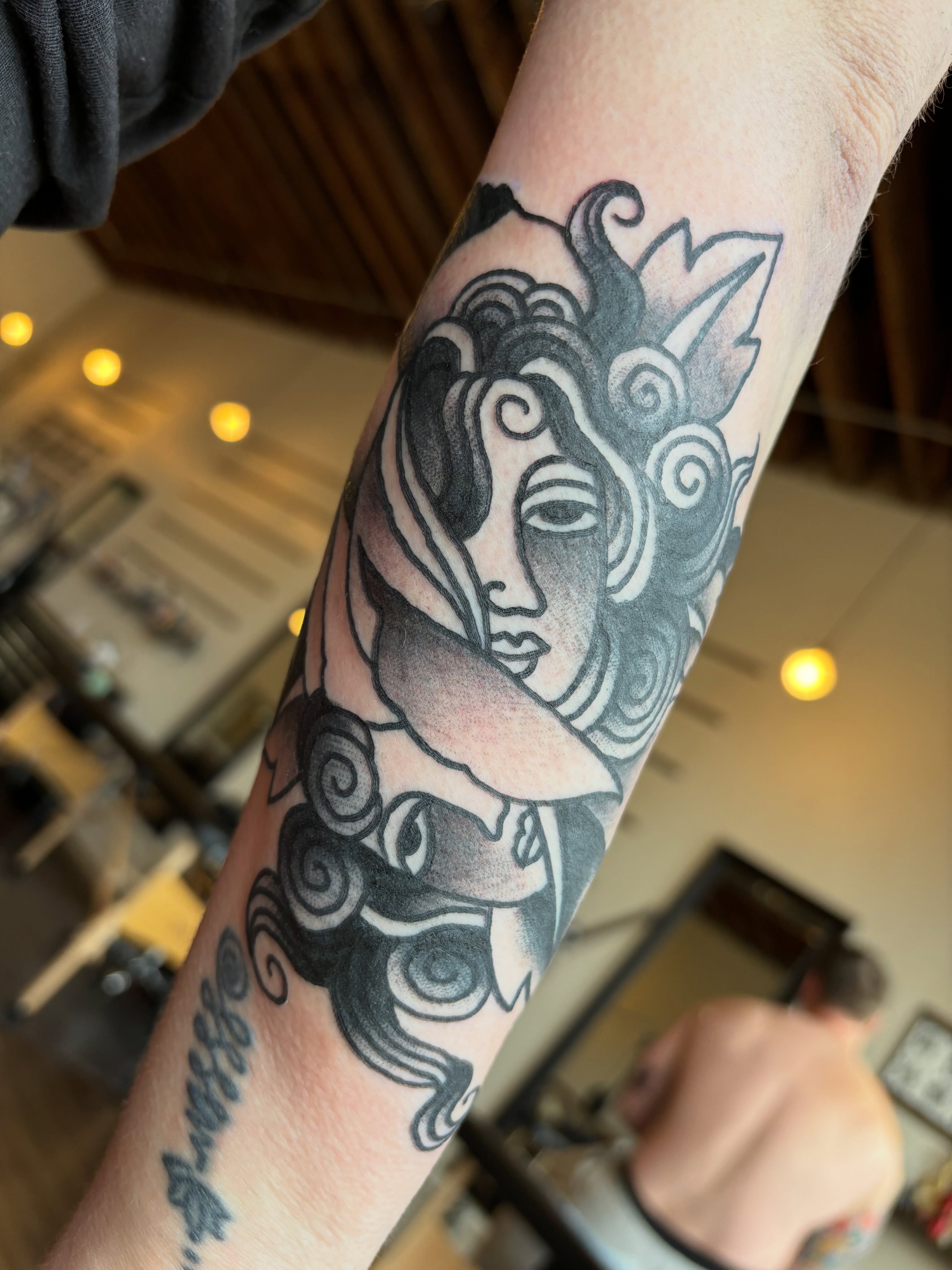 Tattoo by @jeffslacktattoo — black_and_grey