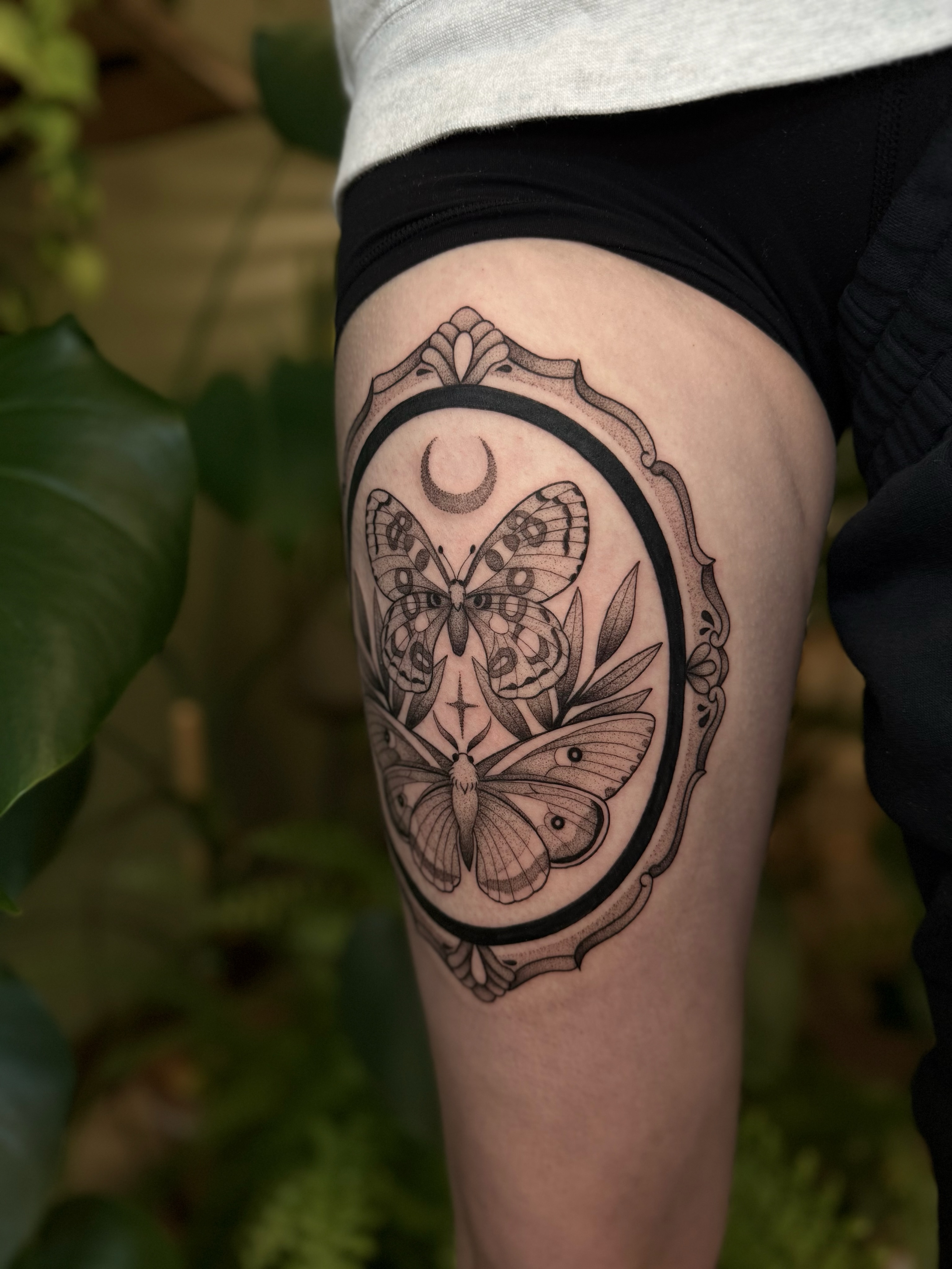 Tattoo by @copaceticink — black_and_grey
