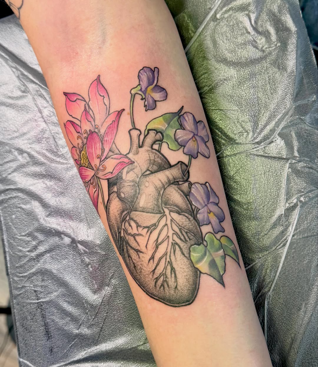 Tattoo by @eileenjoycetattoos — realism