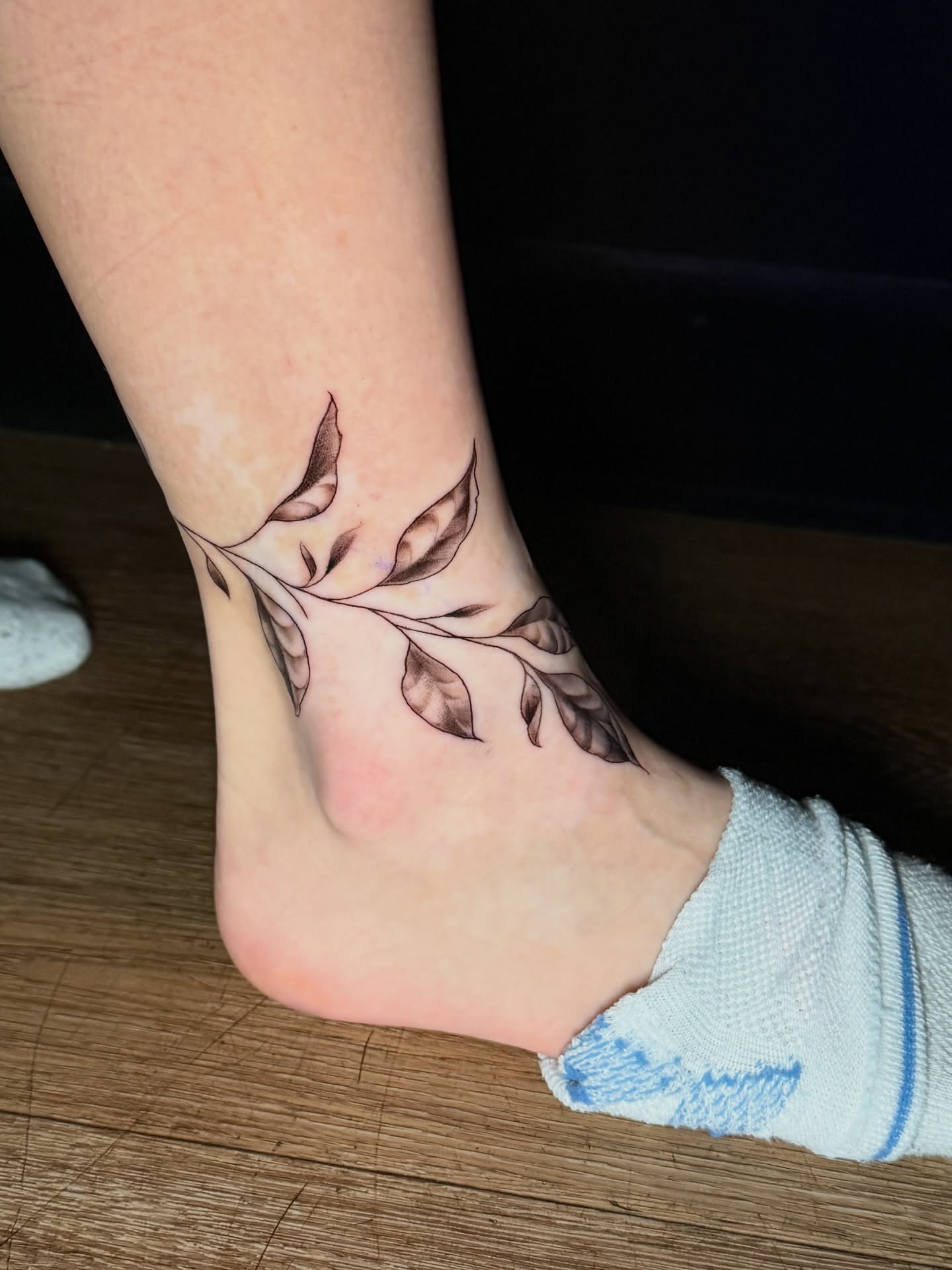 Tattoo by @sierrce — black_and_grey