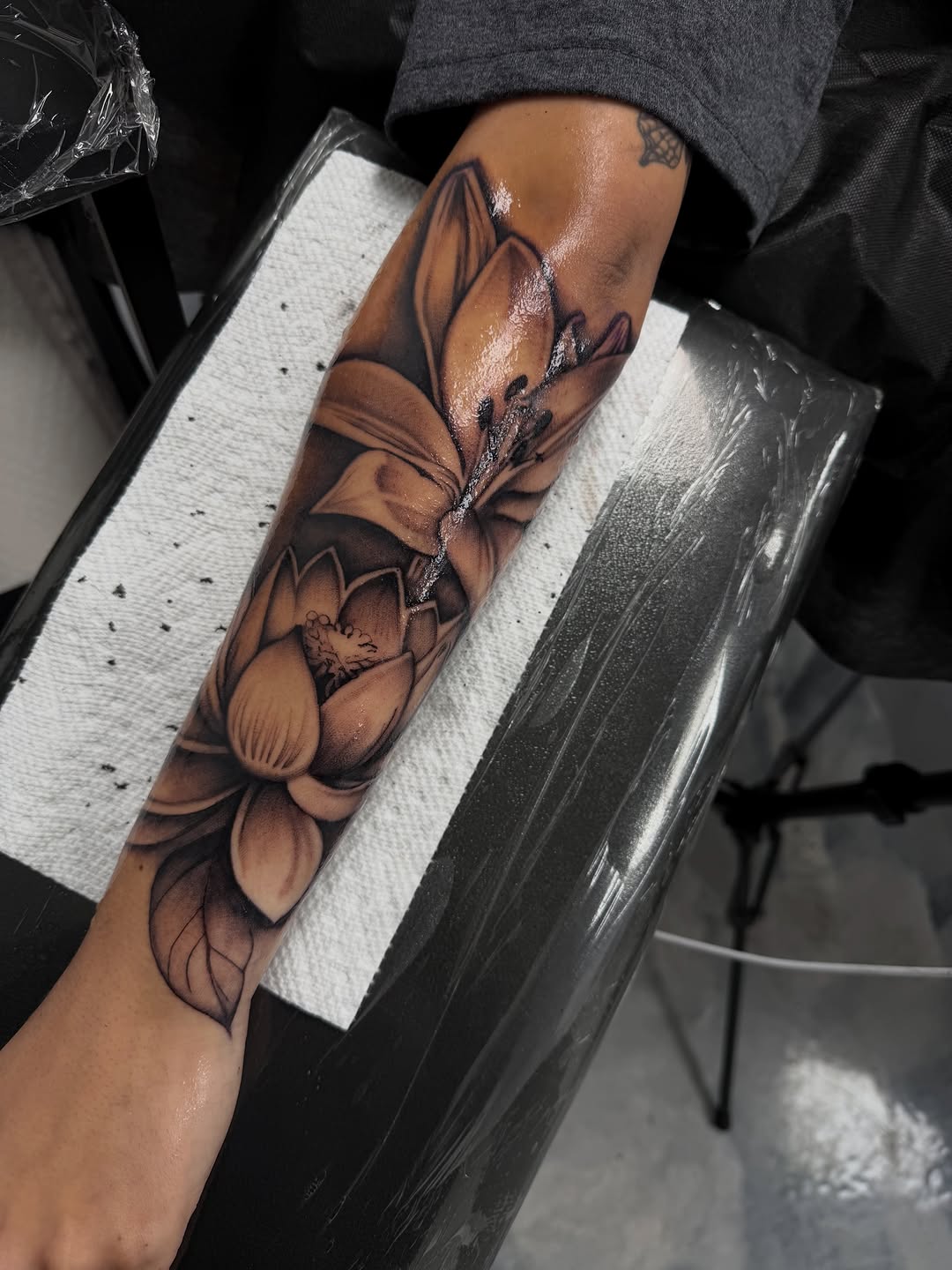 Tattoo by @moni.ca_tattoos — realism, black_and_grey
