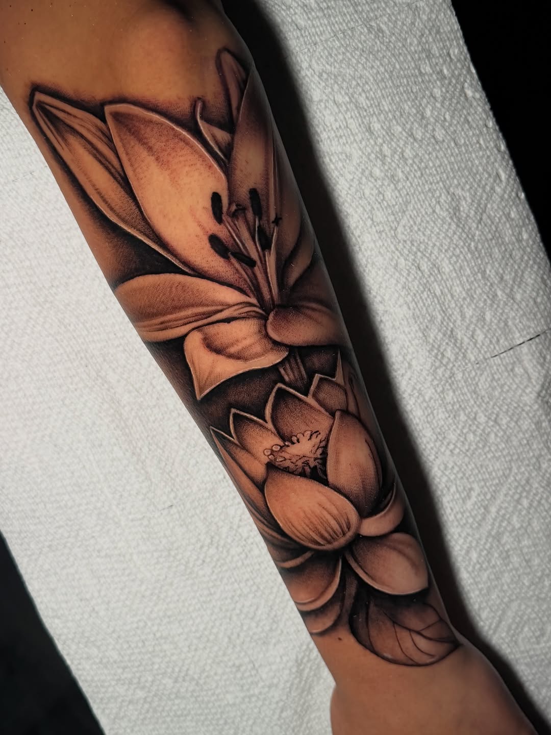 Tattoo by @moni.ca_tattoos — realism, black_and_grey