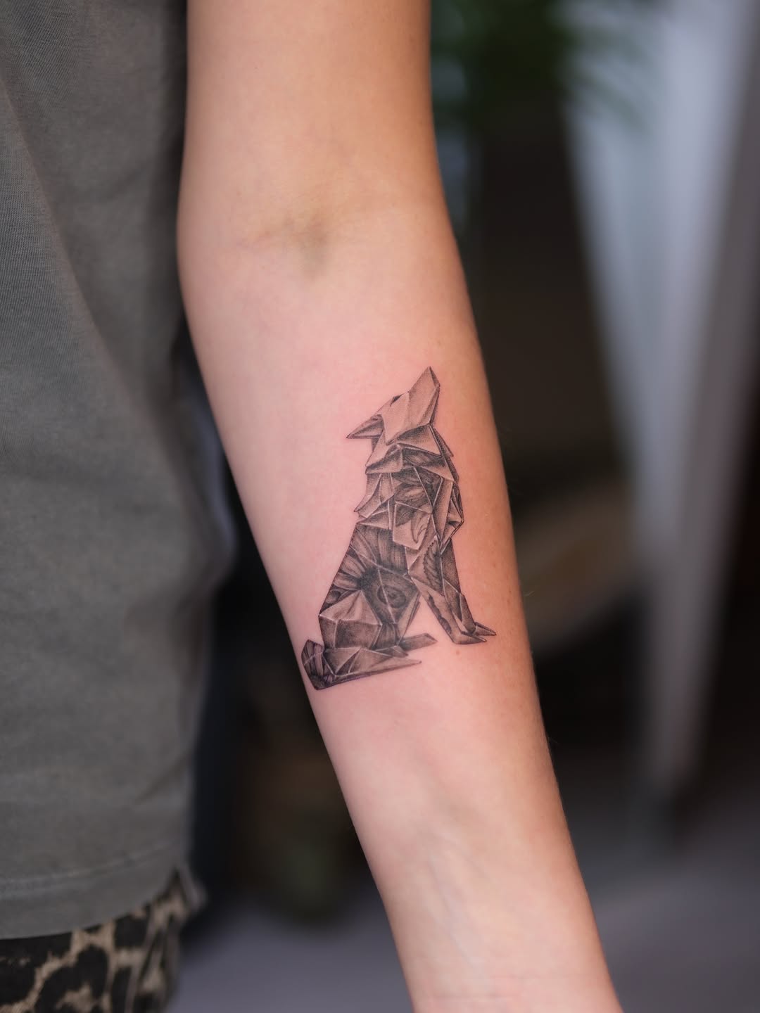 Tattoo by @alinasovina.tattooing — geometric, black_and_grey