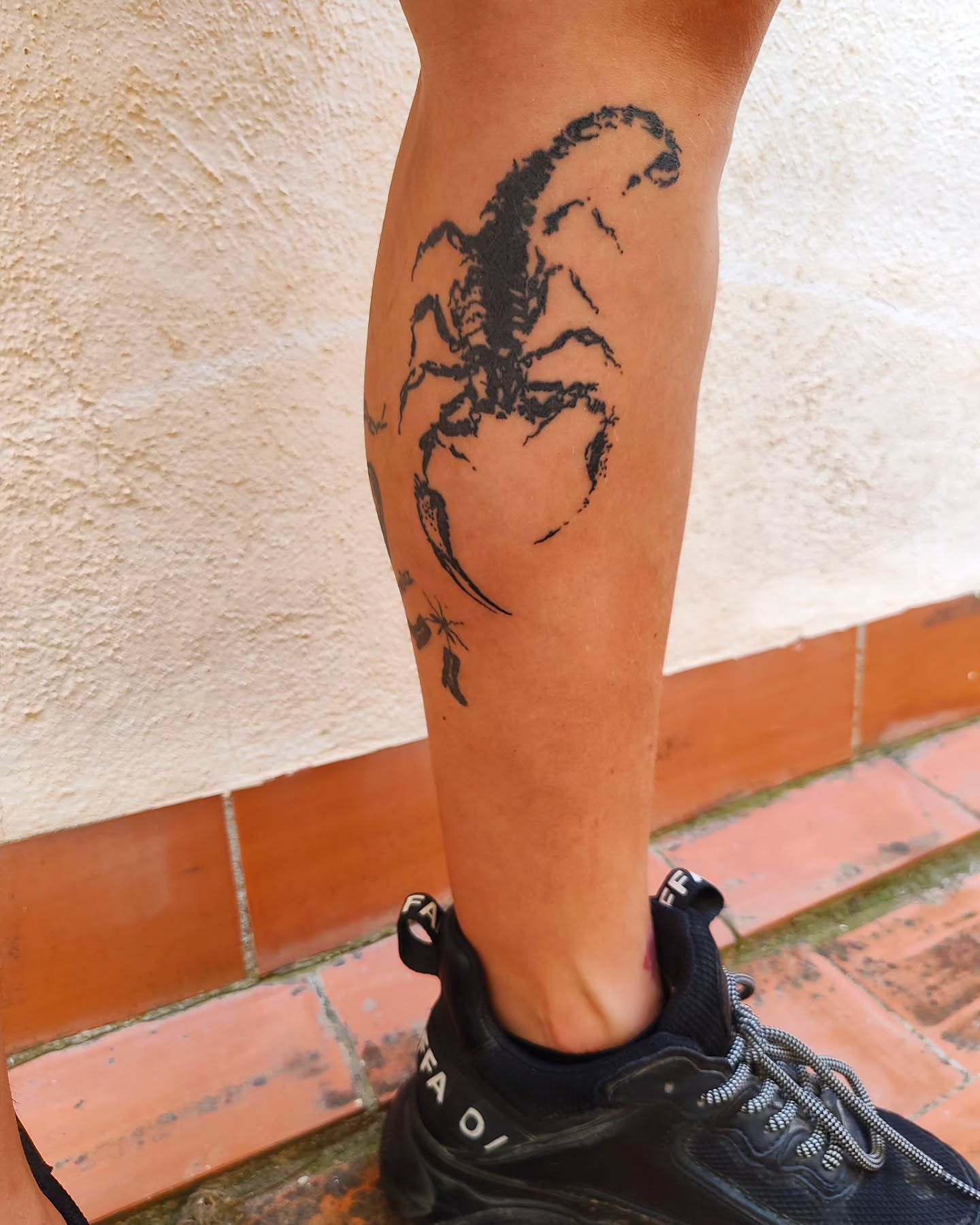 Tattoo by @kittra_ttt — black_and_grey