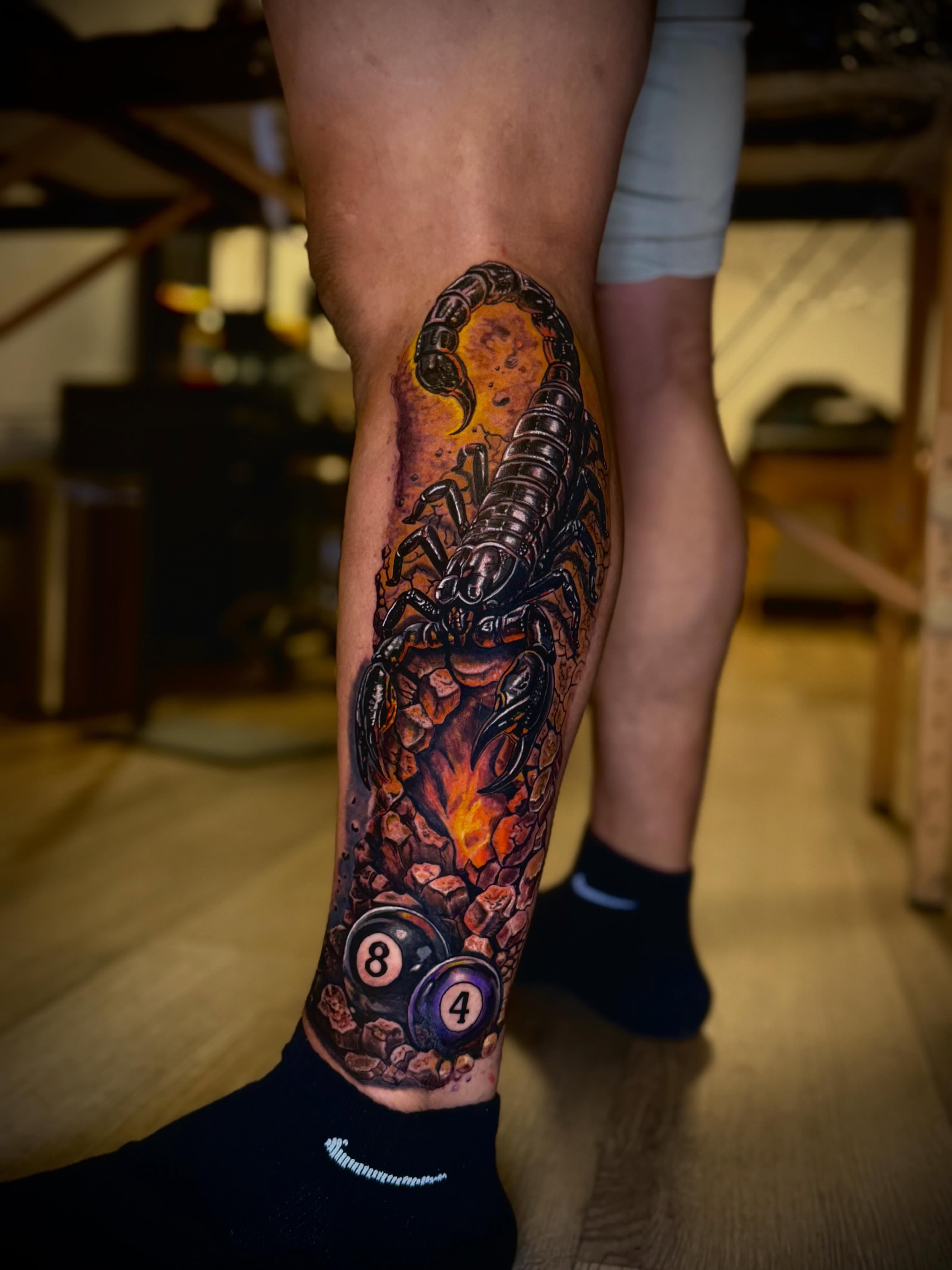 Scorpion realism tattoo on the calf by Daniel Ruiz