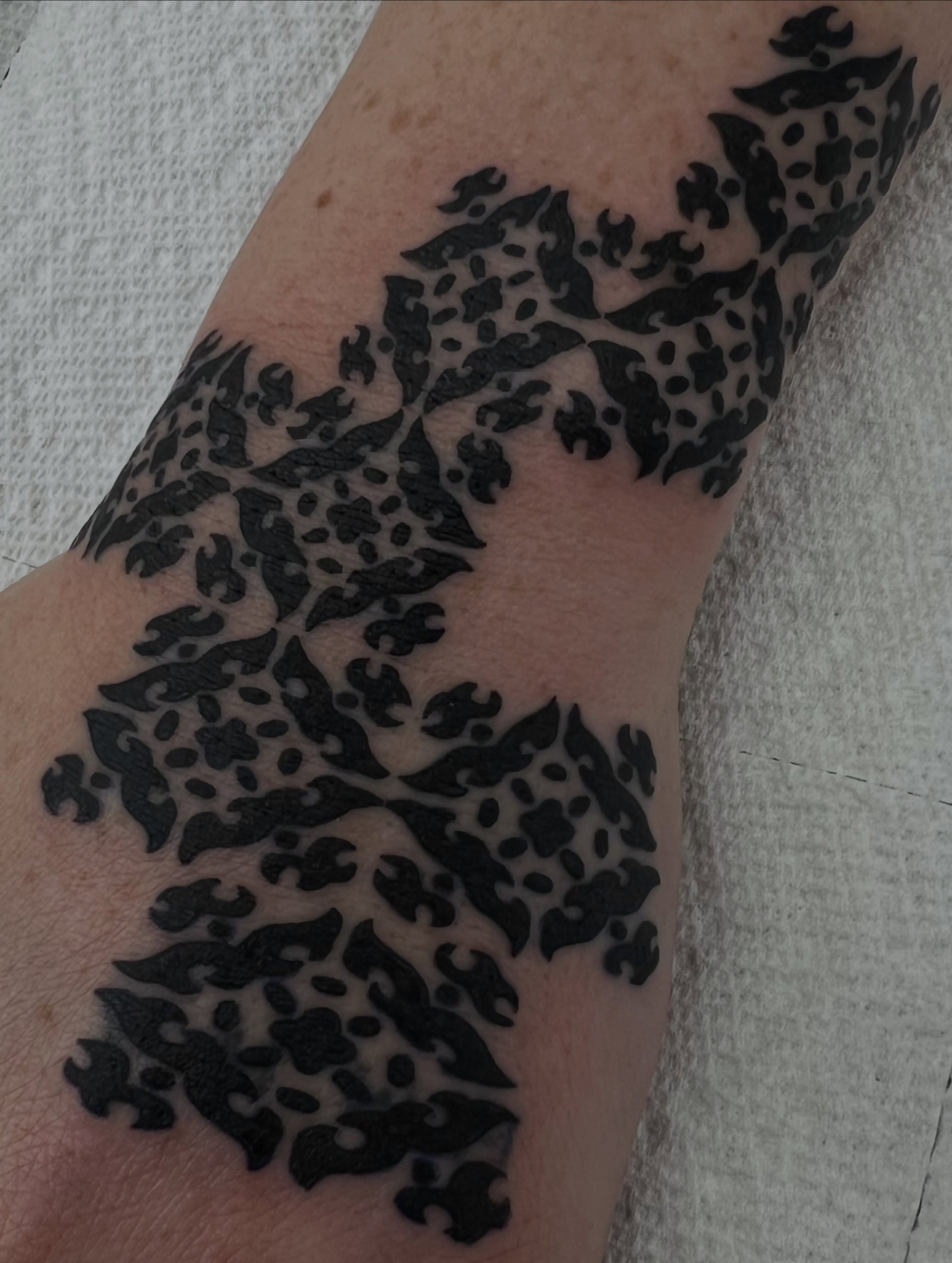 Tattoo by @onionrot — black_and_grey