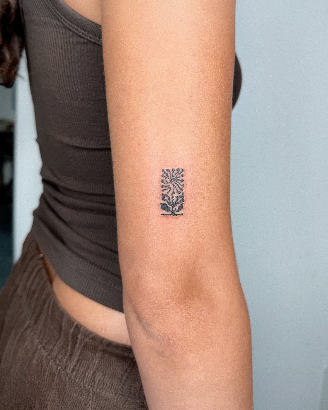 Tattoo by @____e_d_e_n____ — fine_line, blackwork