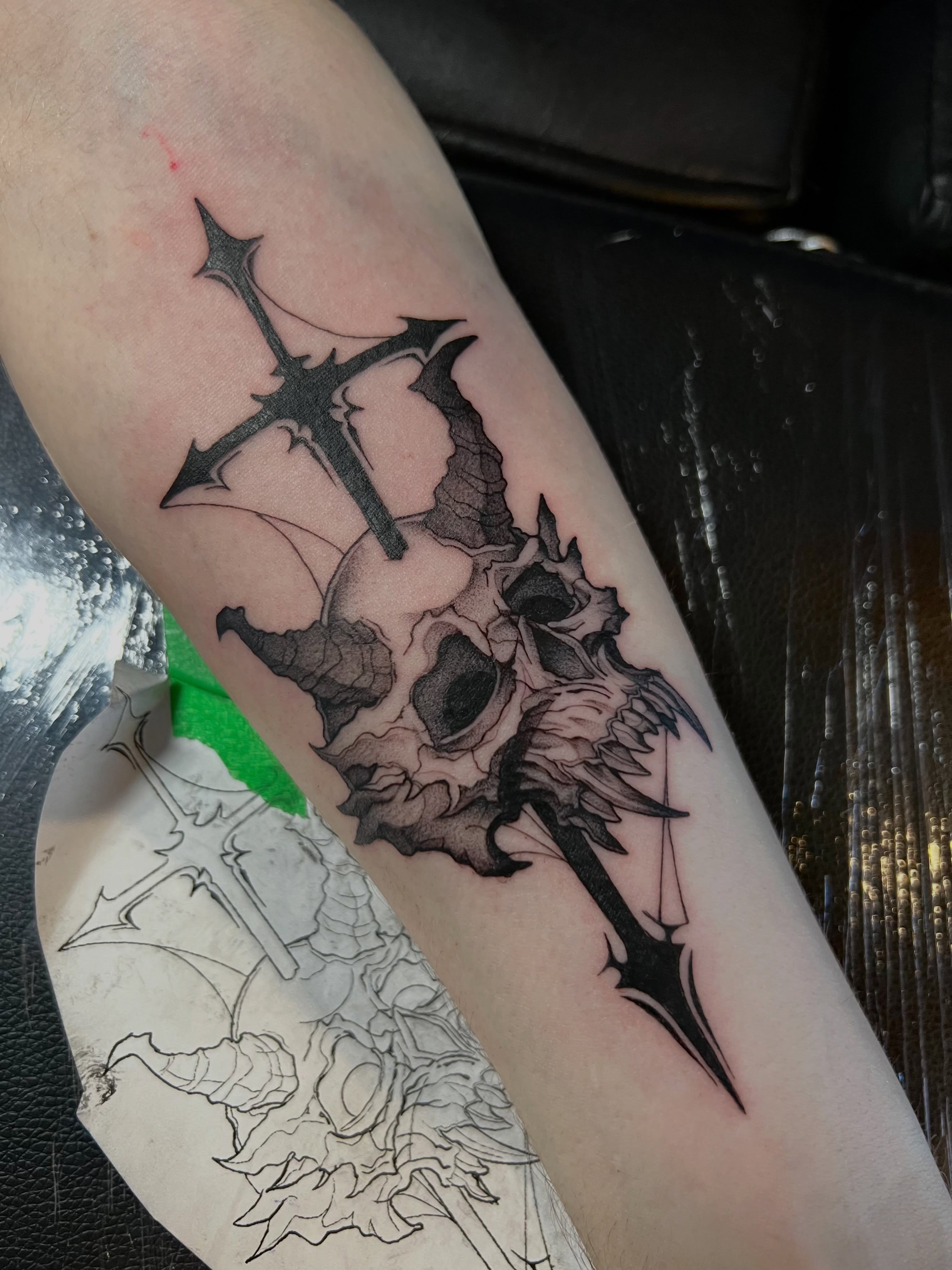Tattoo by @makoto.tattooarts — black_and_grey, dark_realism