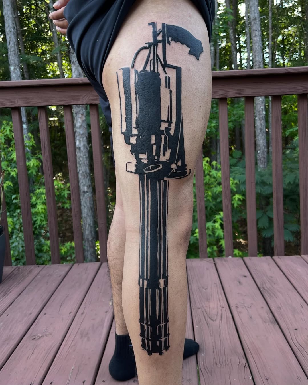 Tattoo by @ineedarocketlauncher — blackwork