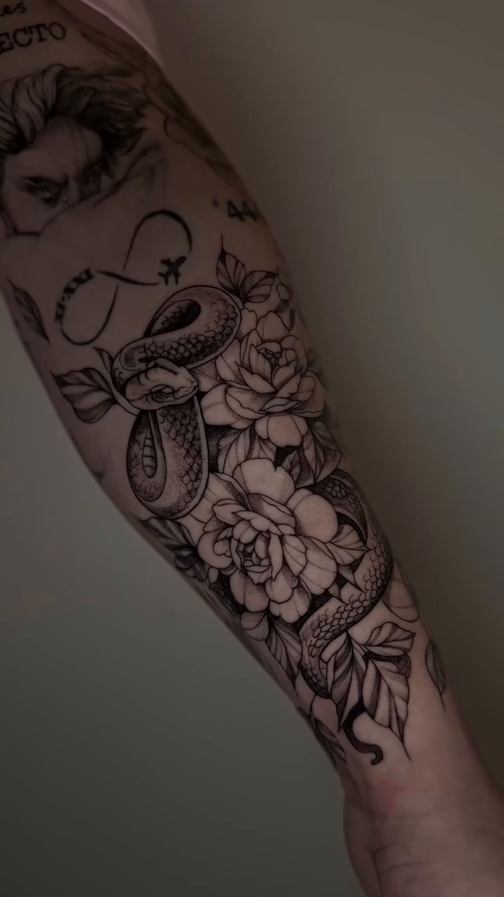 Tattoo by @kris_tattooart β black_and_grey, realism