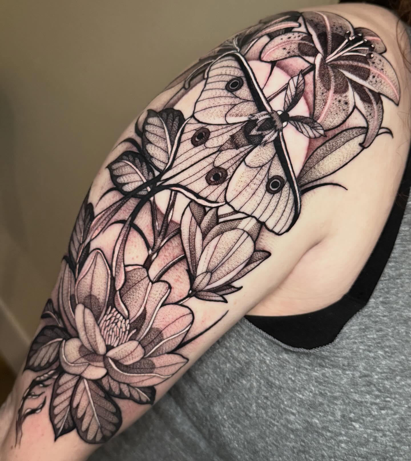 Tattoo by @aislynleigh — black_and_grey, realism