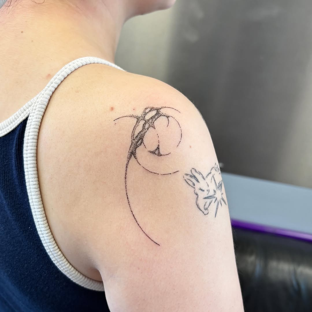 Tattoo by @siilvester — dotwork, minimalist