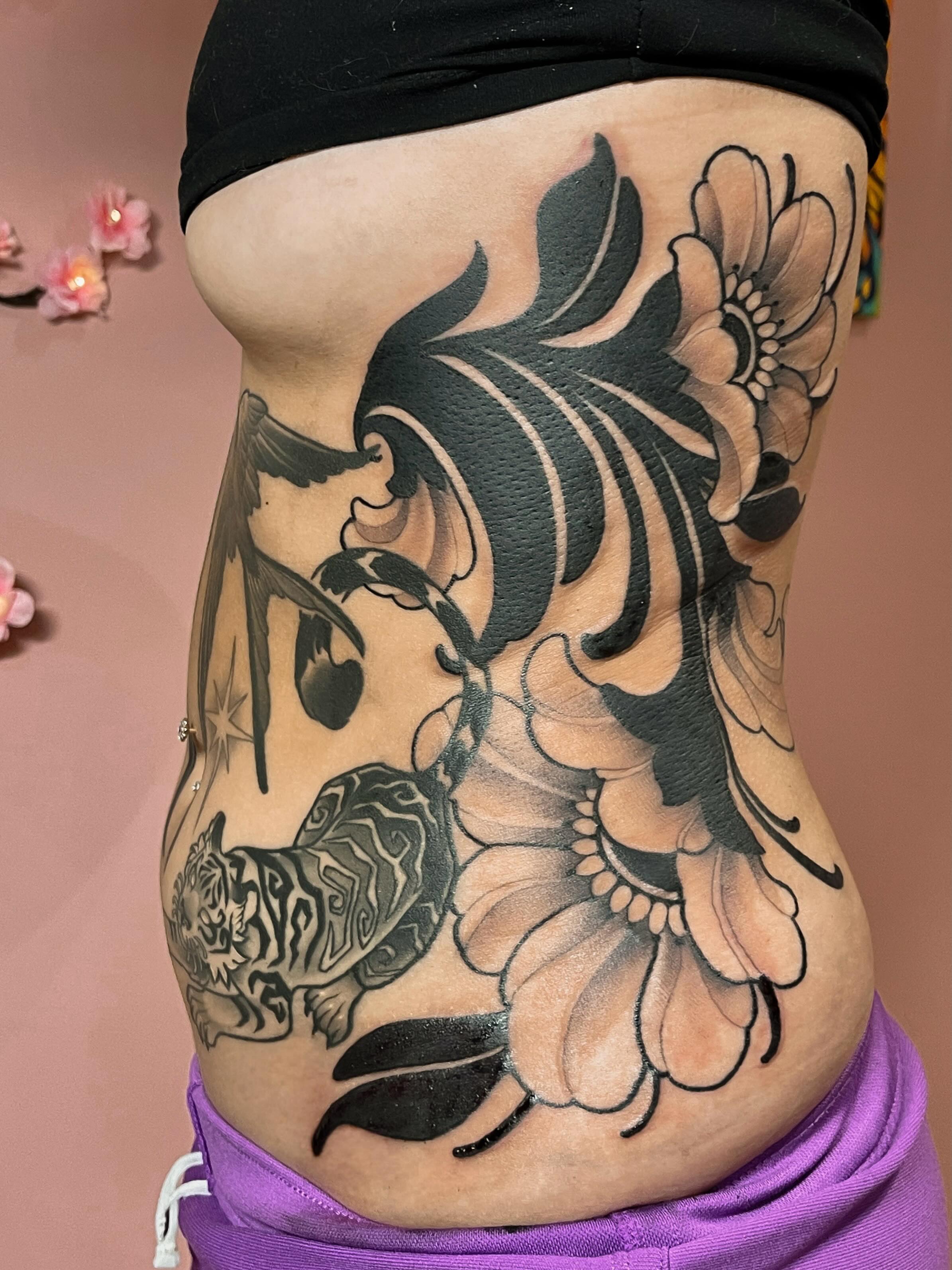 Tattoo by @corracarmine — black_and_grey