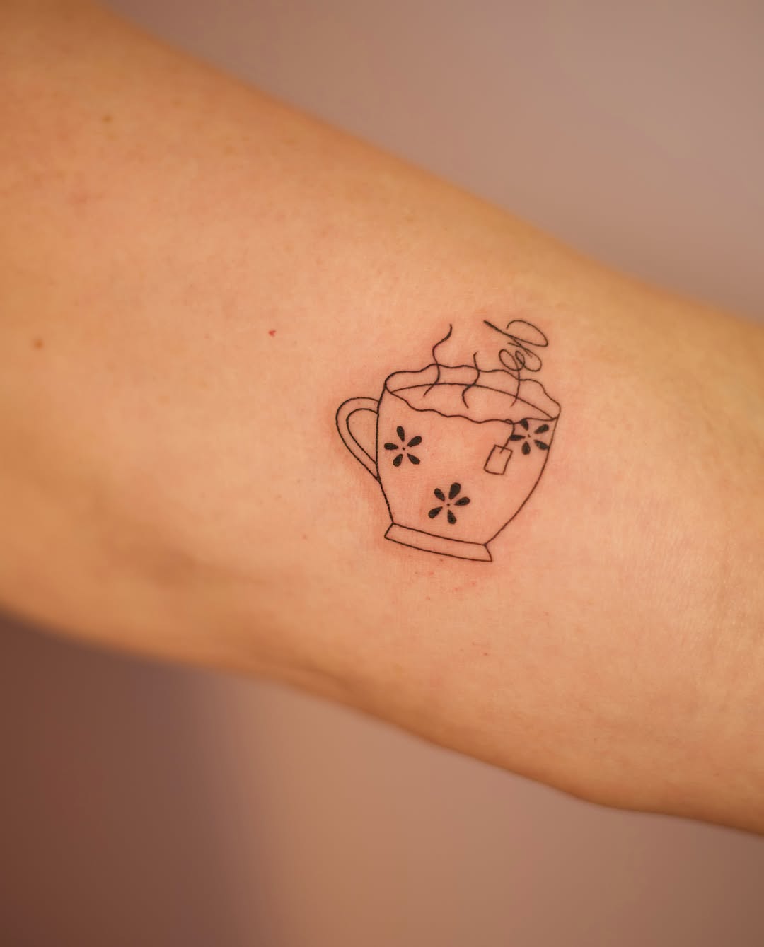 Tattoo by @gingerteatattoos — minimalist
