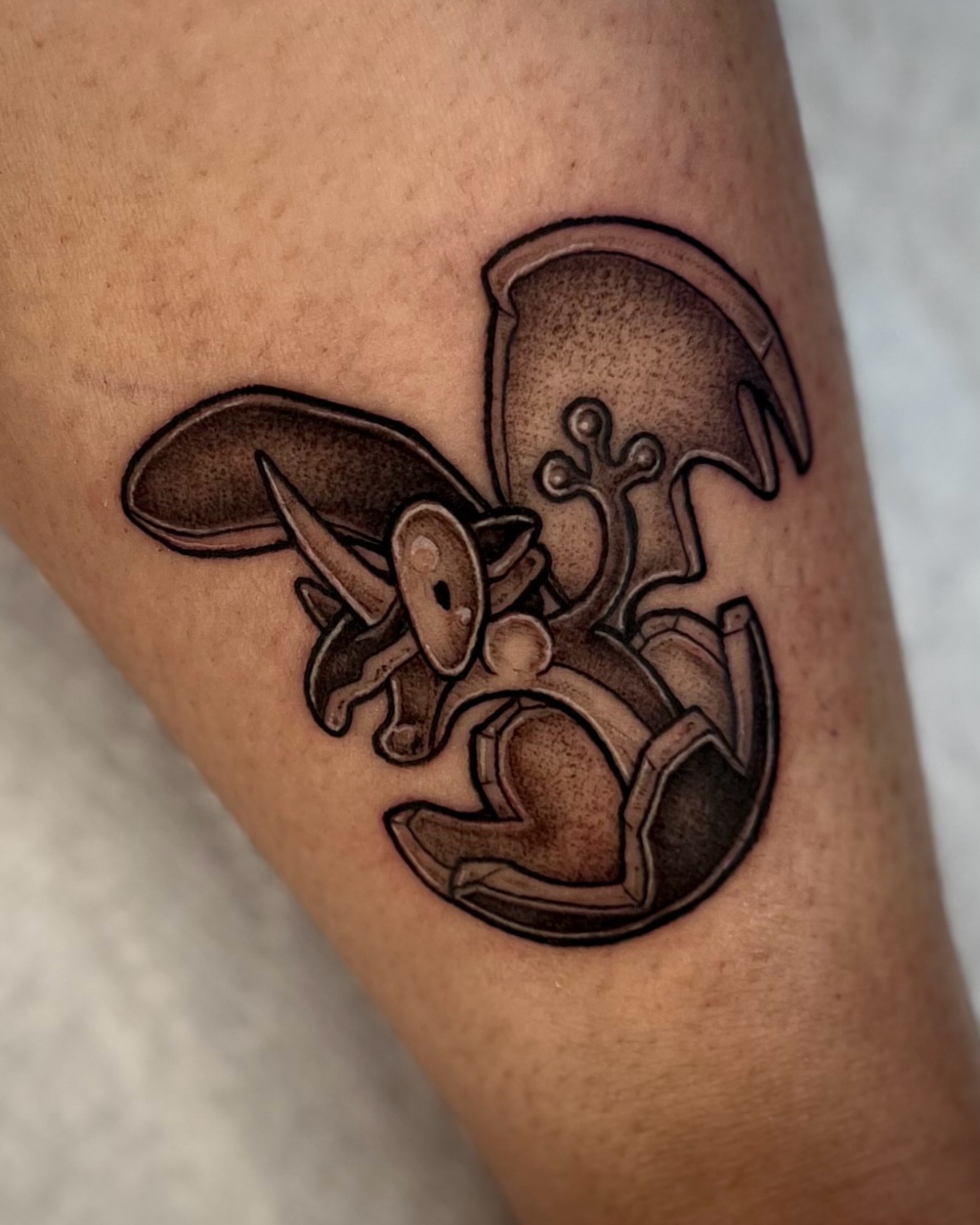 Tattoo by @olympe_ktattoos — dotwork