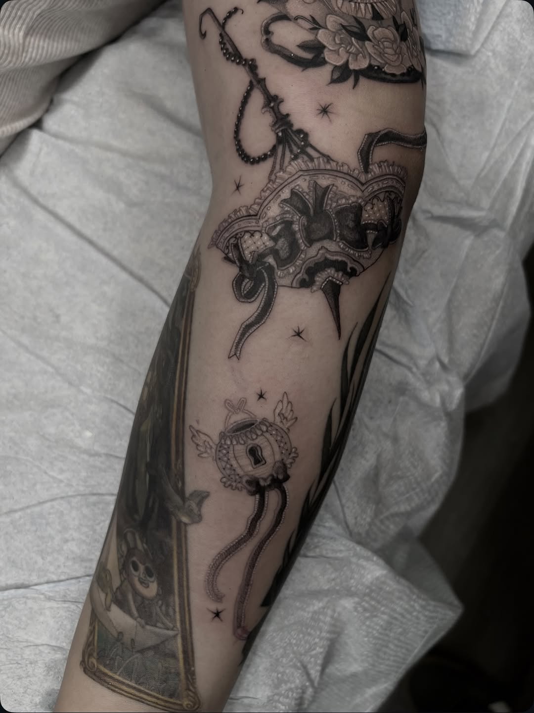 Tattoo by @amorfirme — black_and_grey, ornamental
