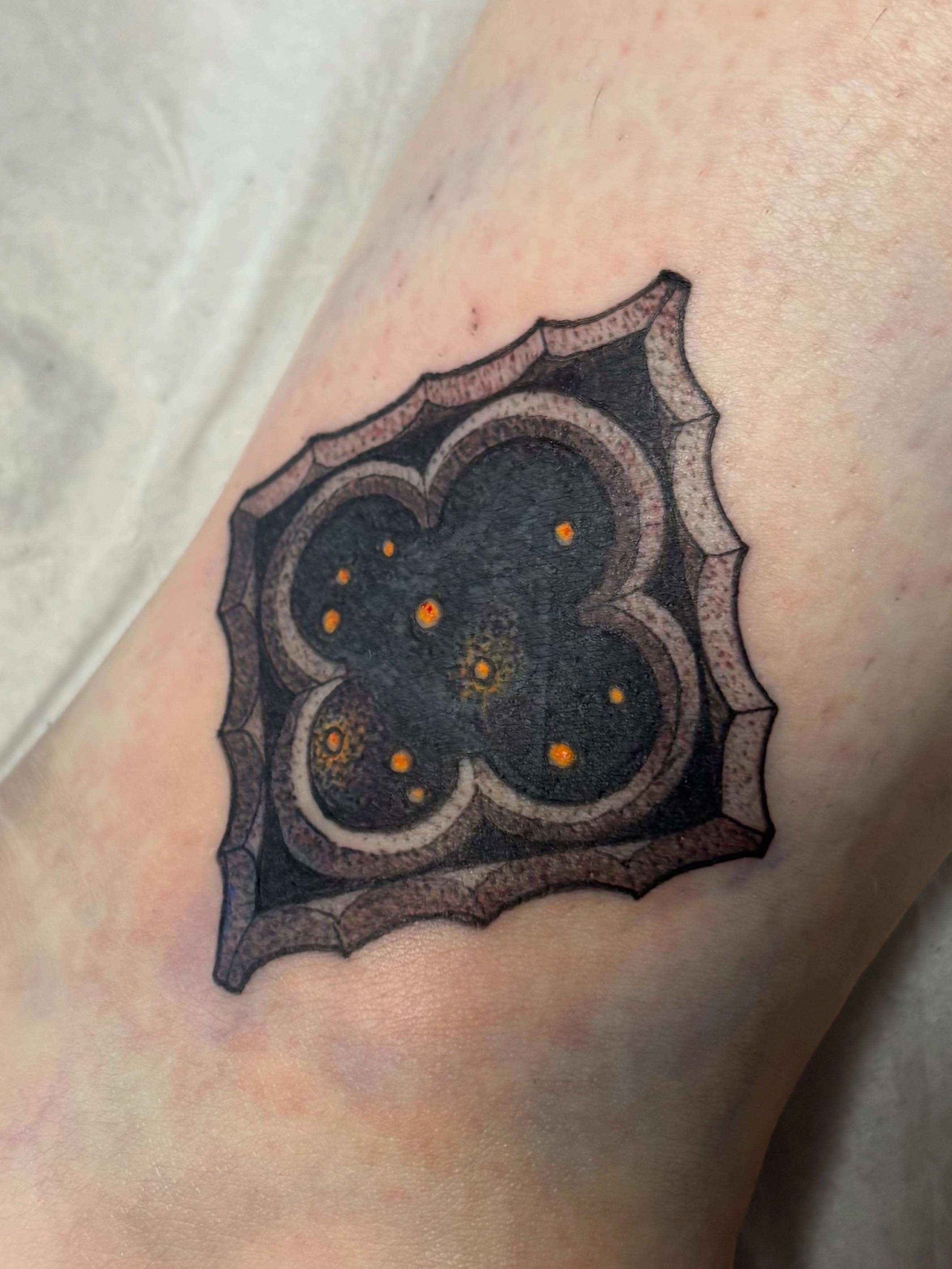 Tattoo by @osichristattoos — geometric