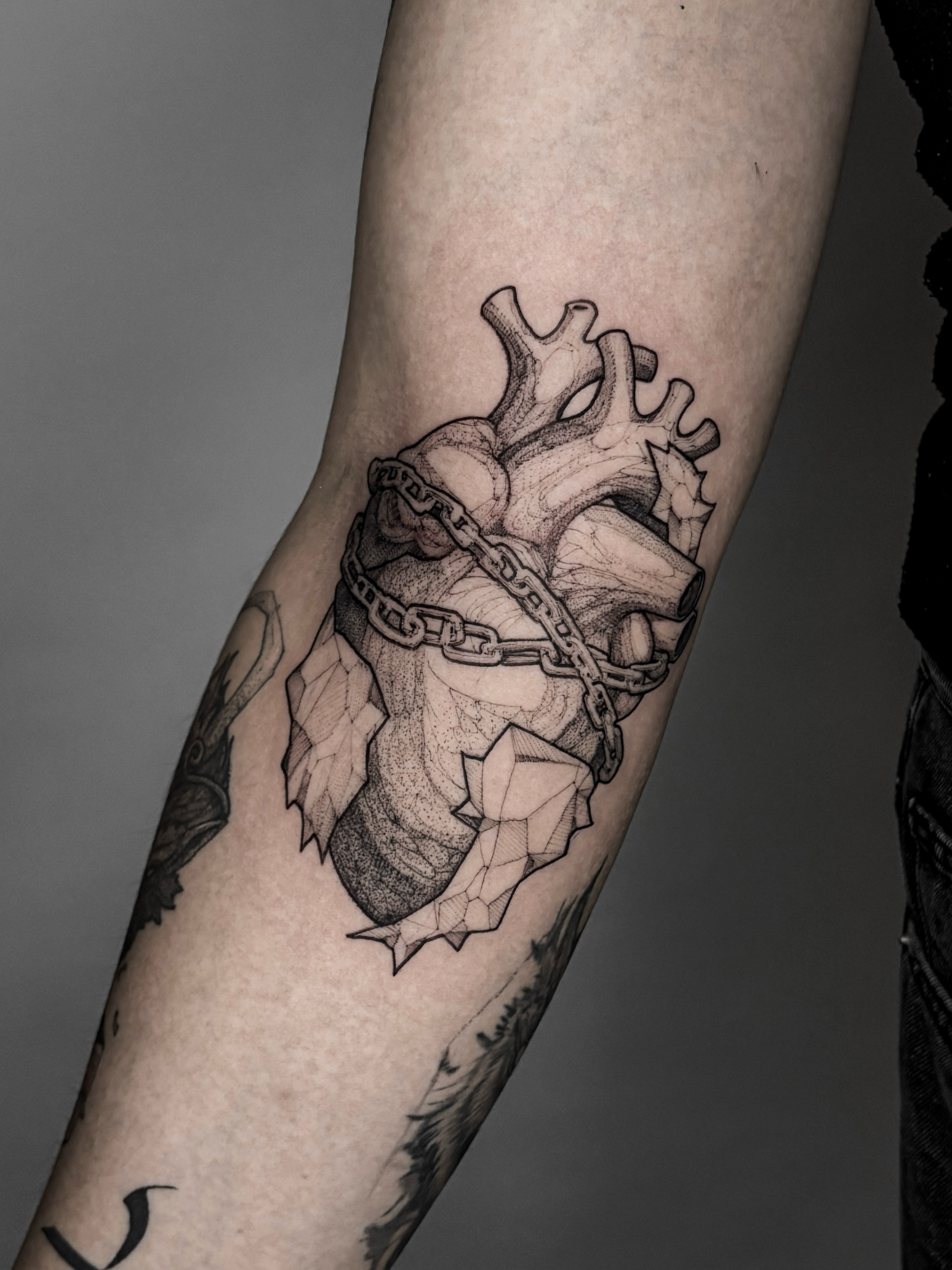 Tattoo by @338tattoo — dotwork, geometric