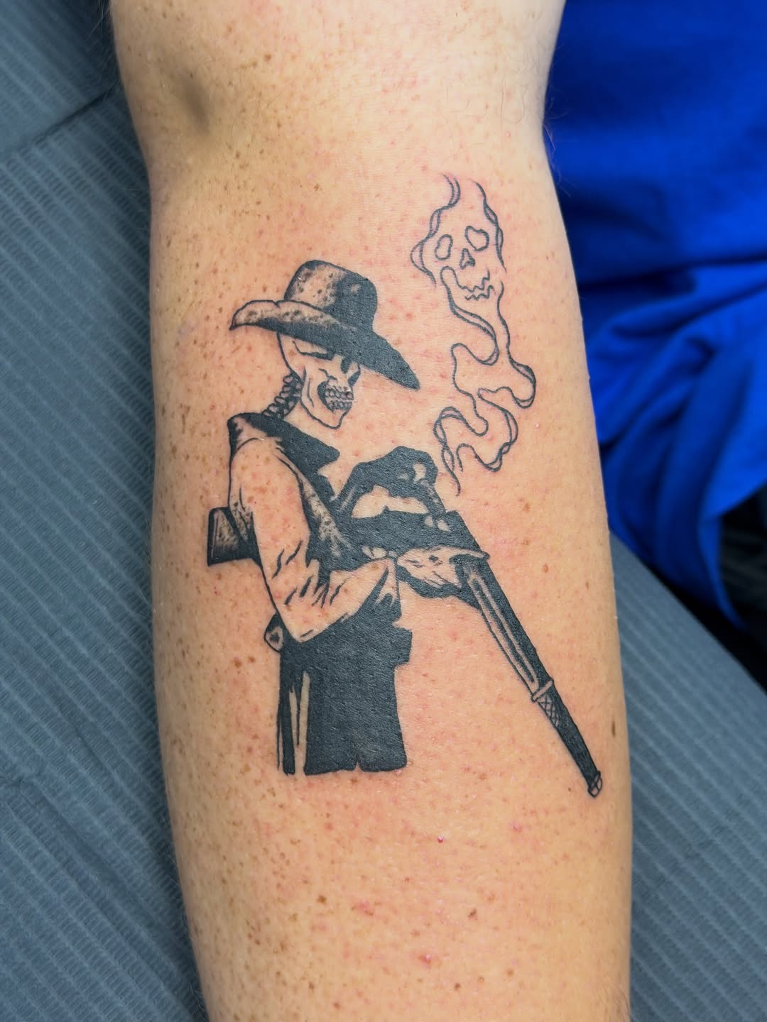 Tattoo by @driftingsquid — american_traditional, blackwork