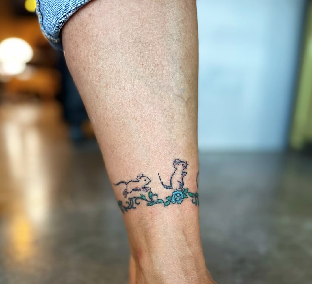 Tattoo by @whosmadelineseeley — fine_line
