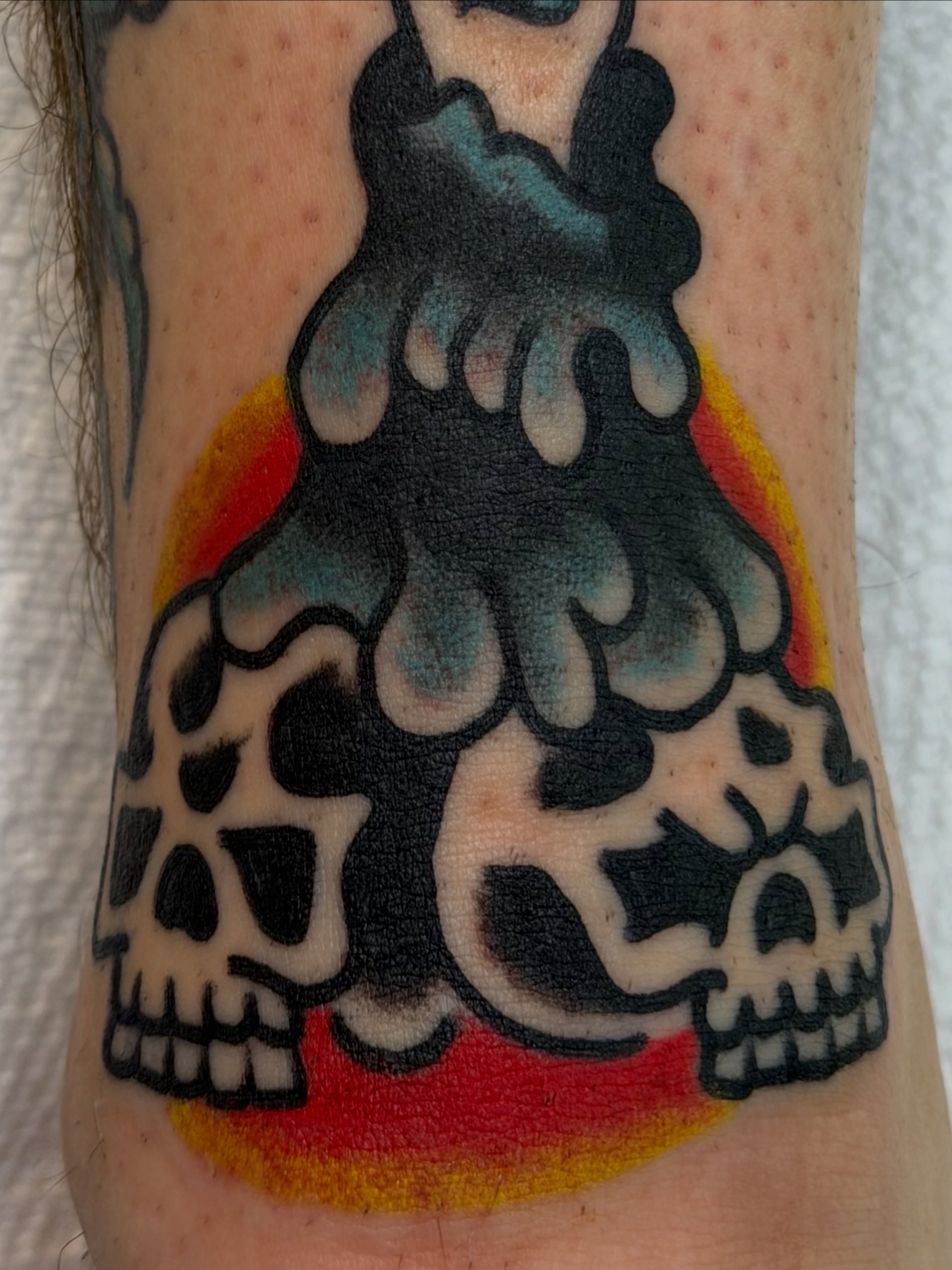 Skulls and flame American traditional tattoo on the forearm by 🌈KNOXVILLE’S FAVORITE TATTOO ARTIST 👽 마법 버섯