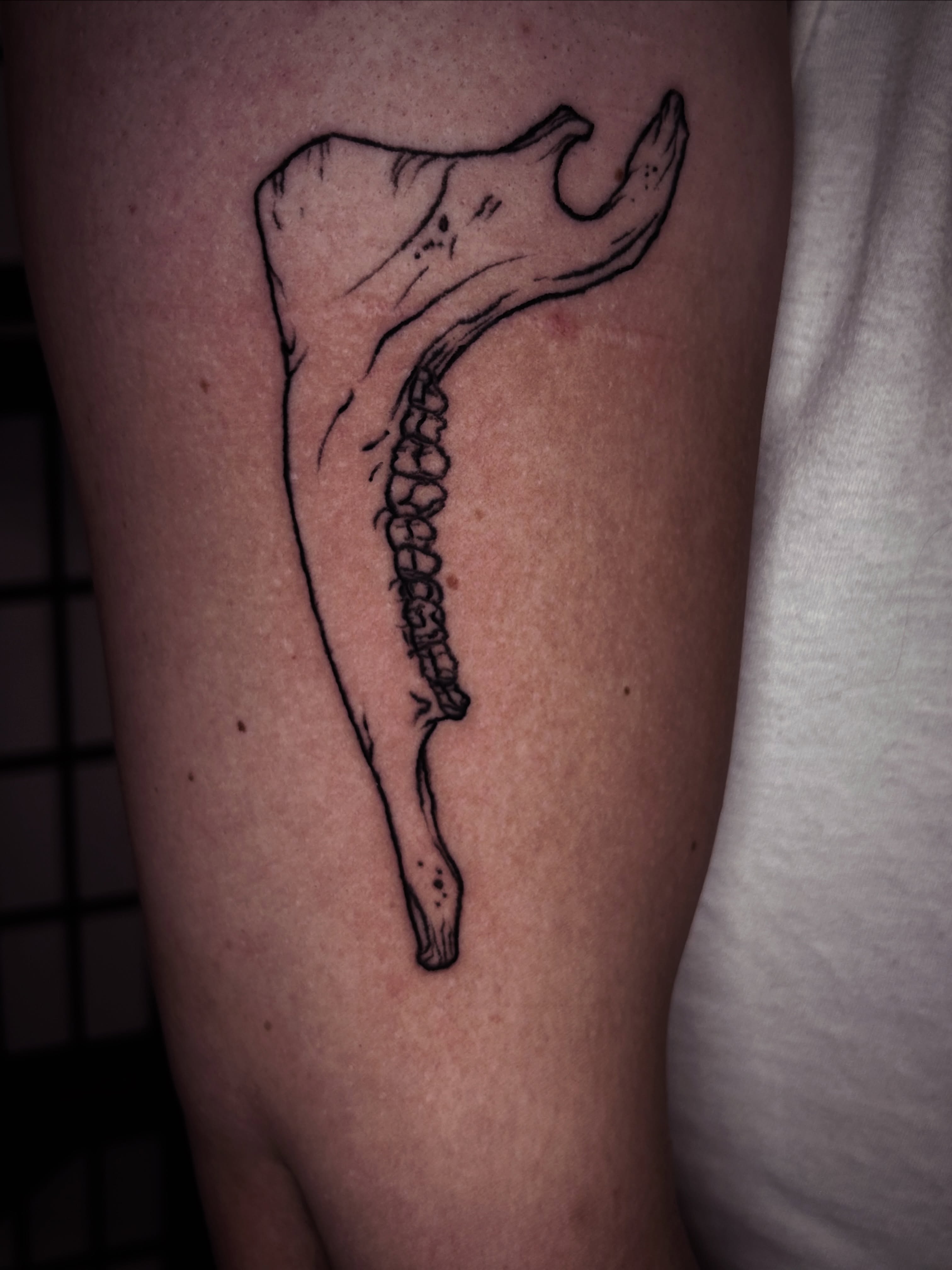 Tattoo by @carlentatooine — black_and_grey