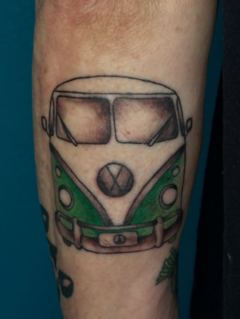 Tattoo by @gabby_la_piercer — realism