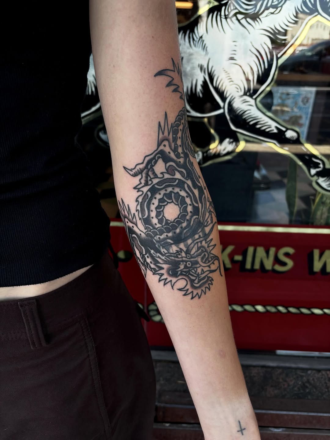 Tattoo by @alyssa_tattooss — japanese_irezumi, blackwork