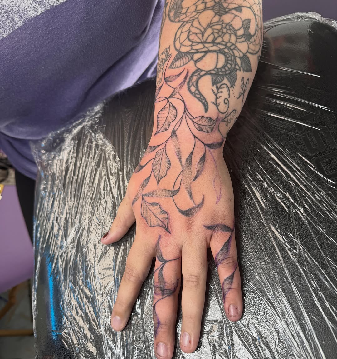 Tattoo by @tattyabbs_ โ fine_line, dotwork
