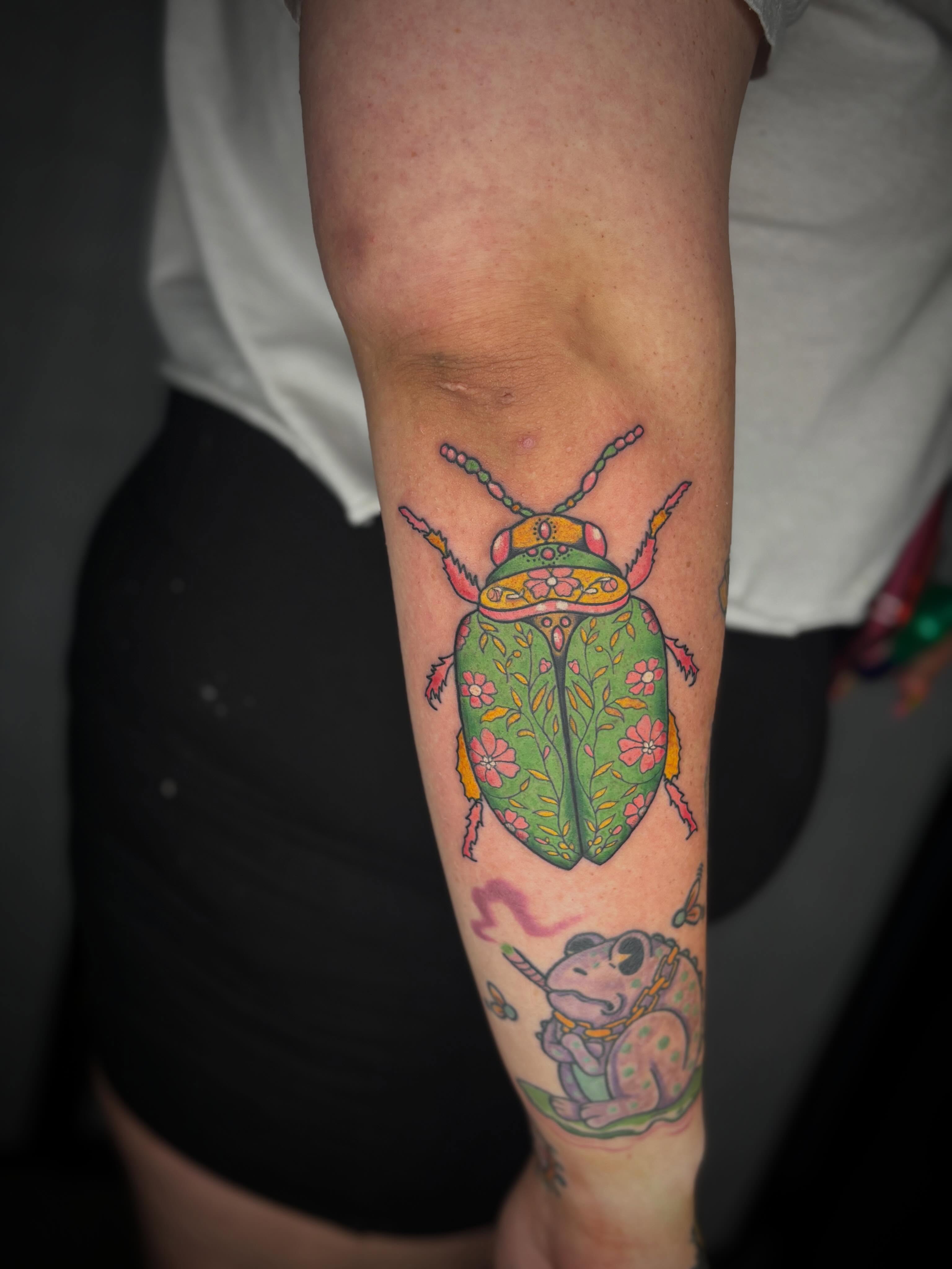 Tattoo by @hannah_thehammer_tattoos — new_school, illustrative