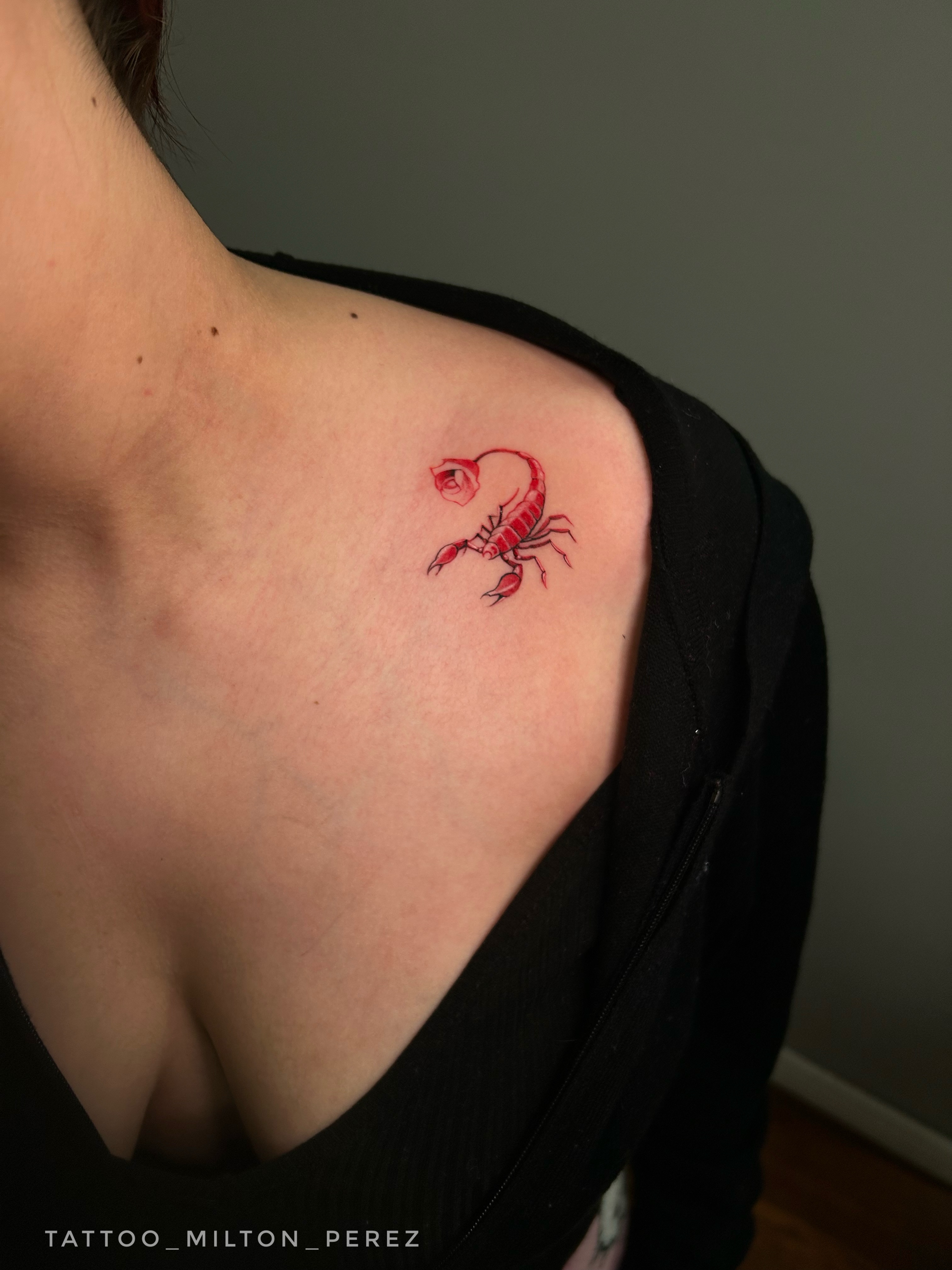 Tattoo by @suicidaink.tattoo โ realism