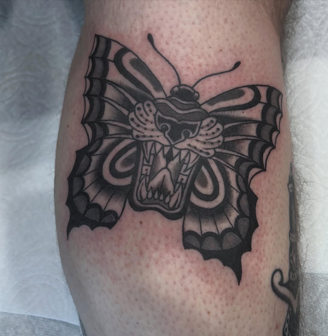 Tattoo by @lindseycvtattoo — american_traditional
