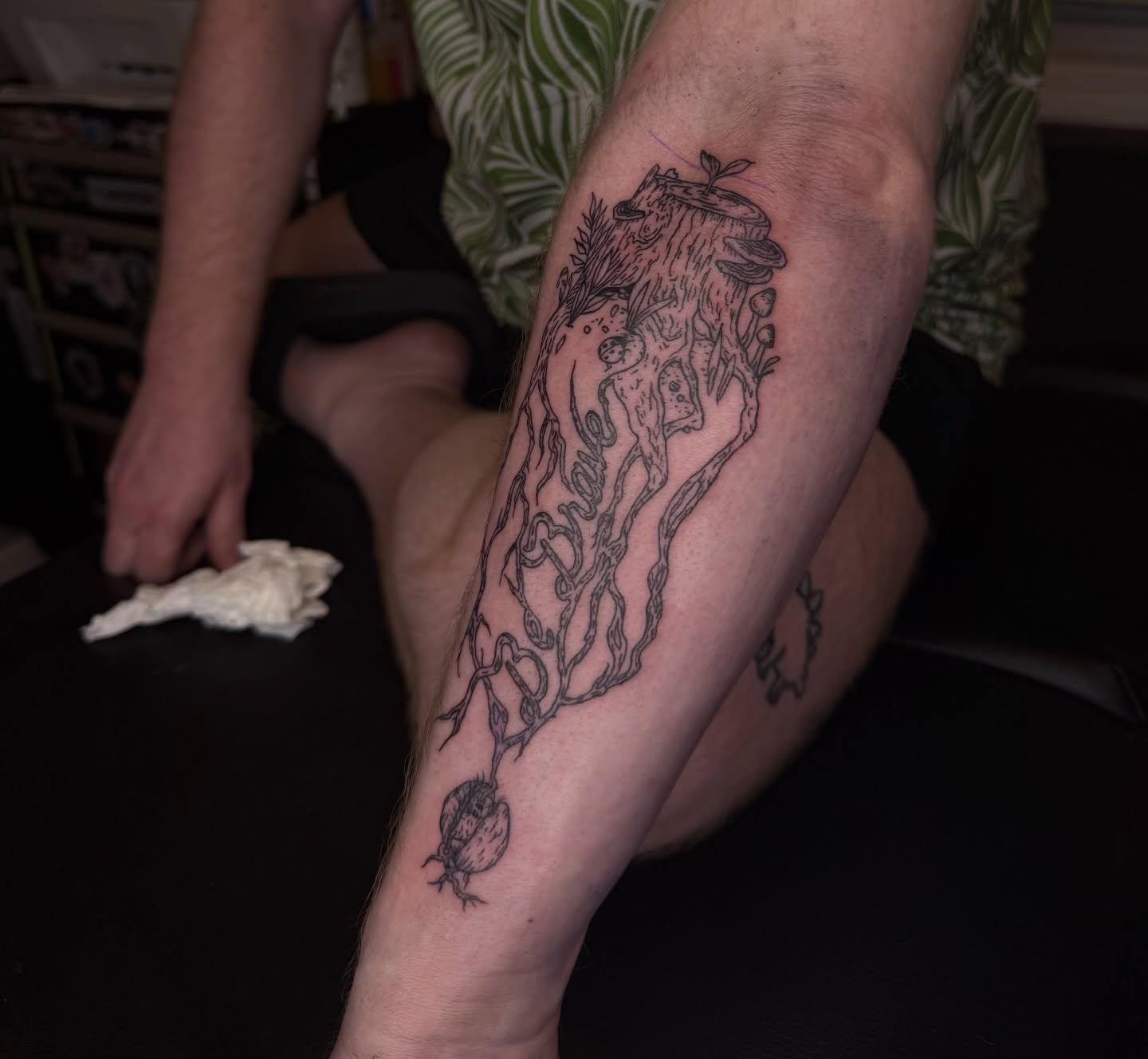 Tree with roots black and grey tattoo on the forearm by Room 707 Tattoo 🍰🍓